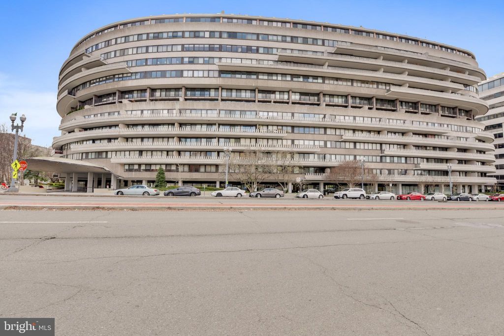 Photo of 2500 Virginia Ave NW Avenue NW #210-S, WASHINGTON, DC 20037 (MLS # DCDC2228460)