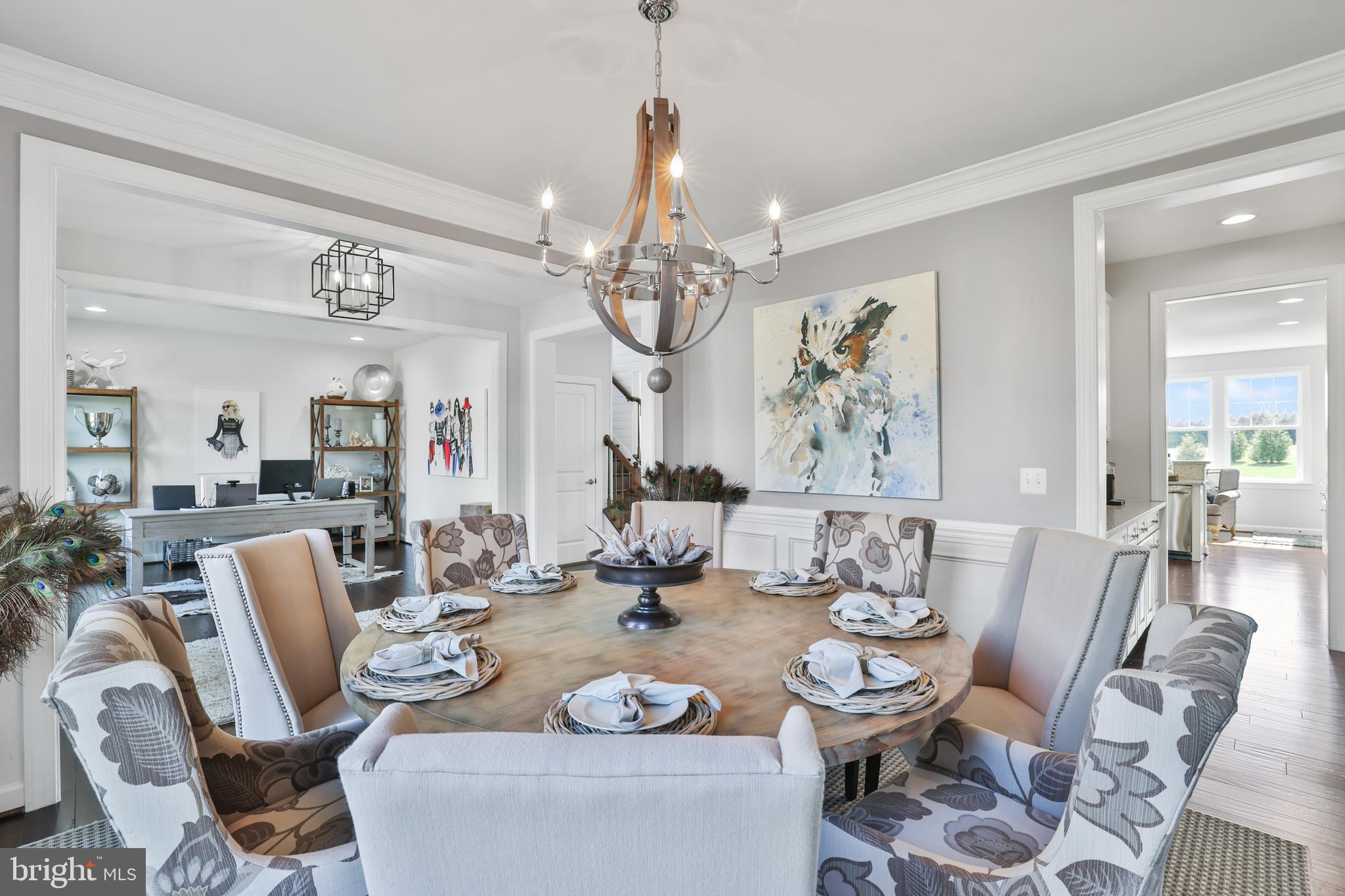 VILLAGE CASE - Residential