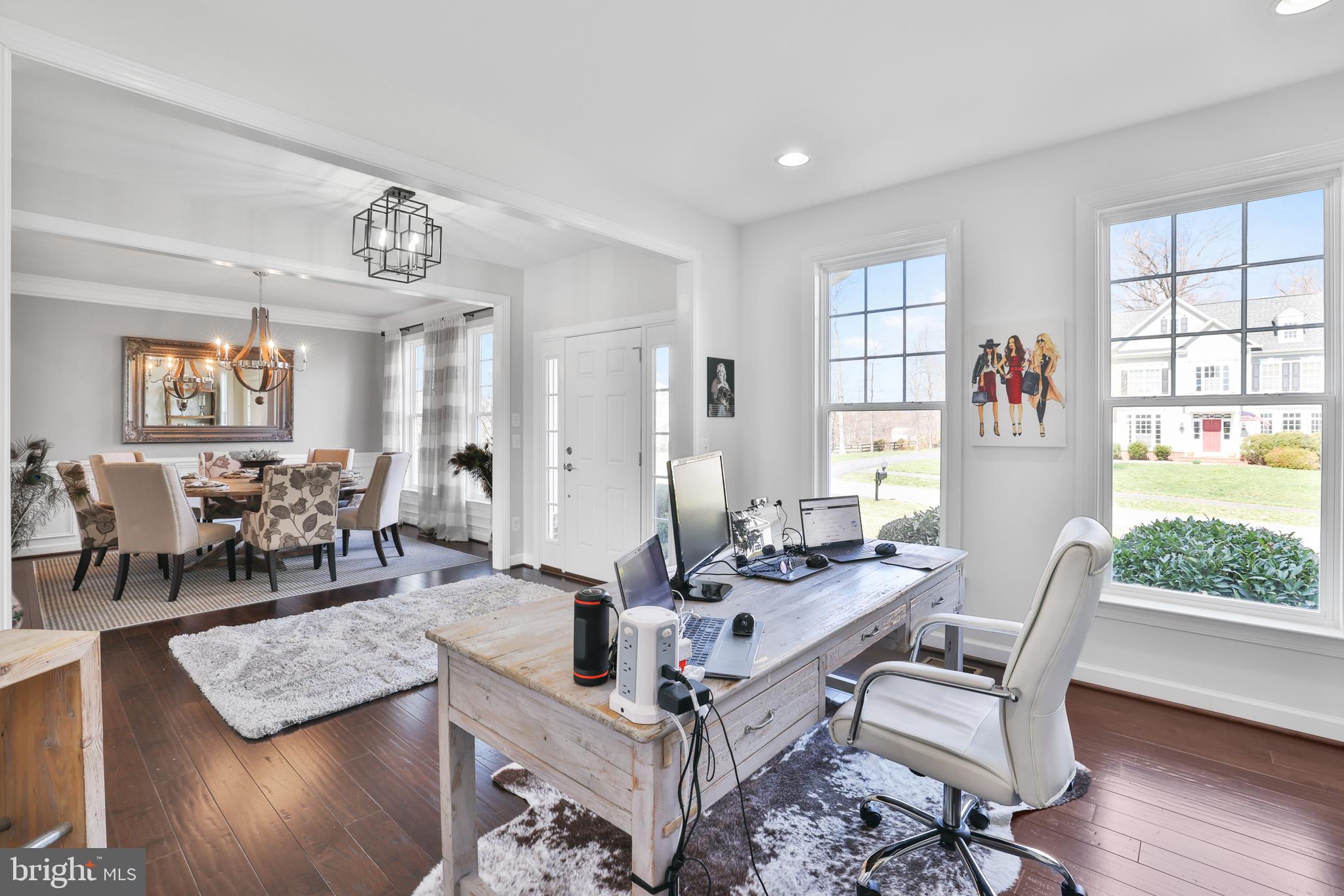 VILLAGE CASE - Residential