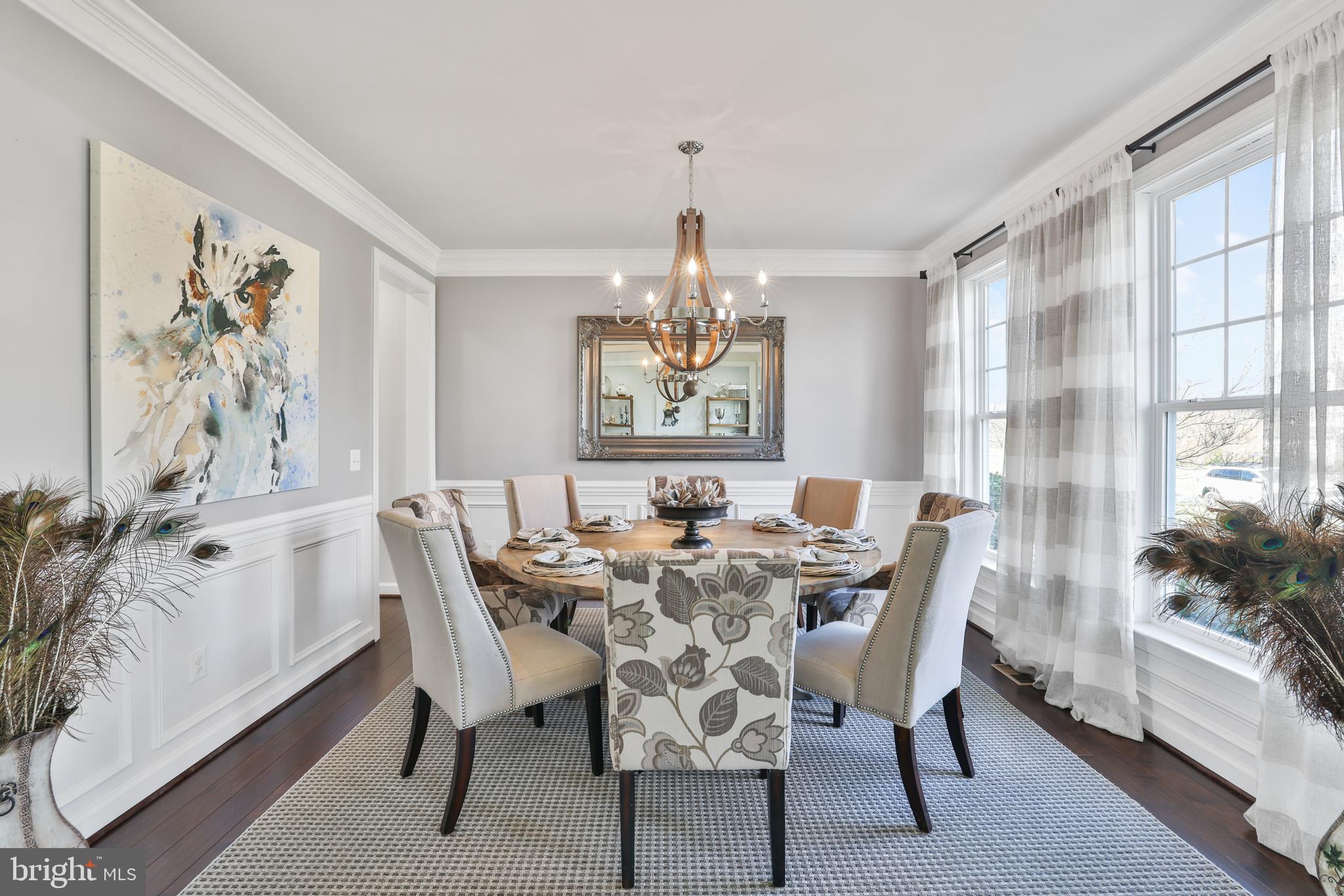 VILLAGE CASE - Residential