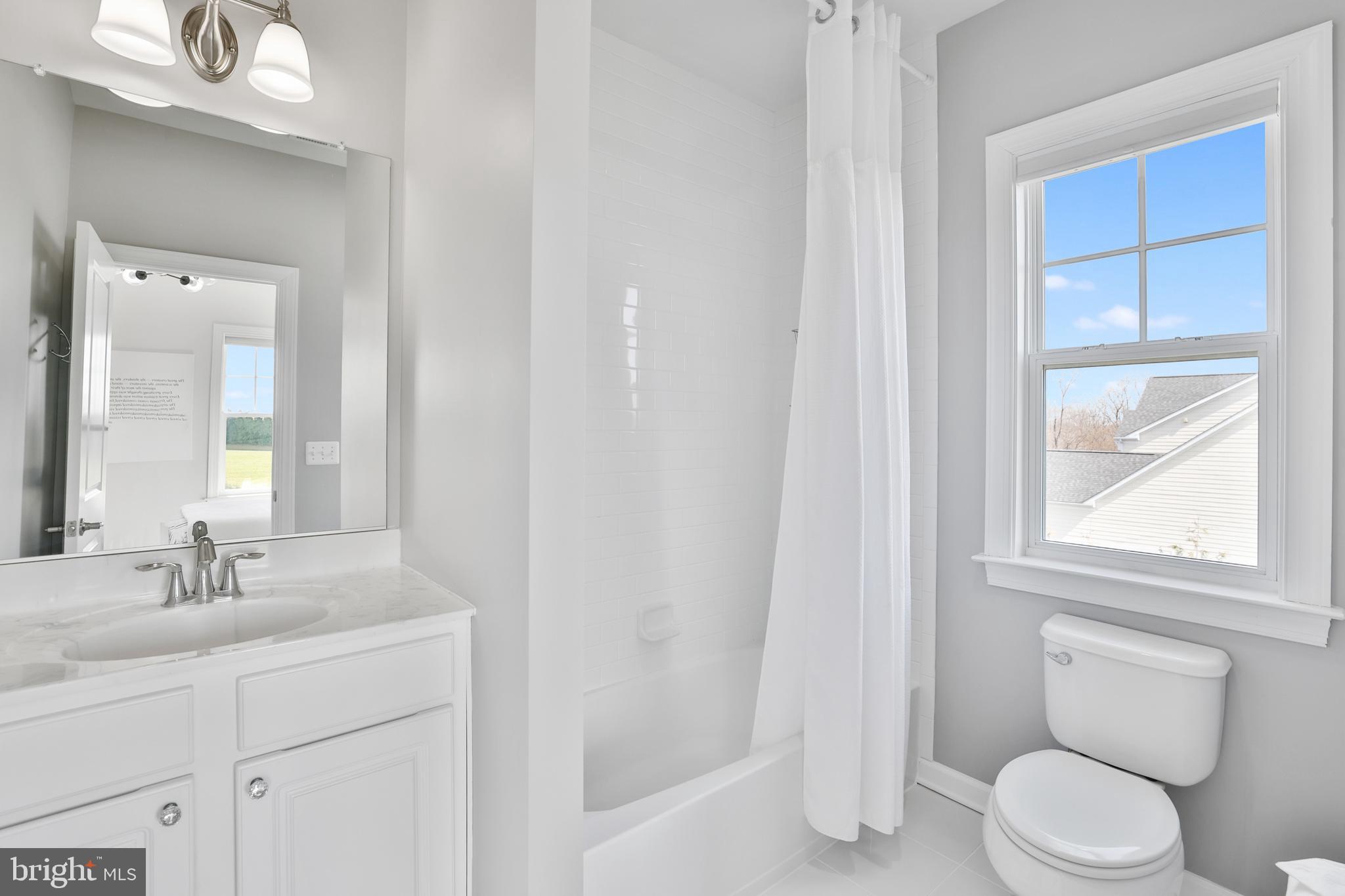 VILLAGE CASE - Residential