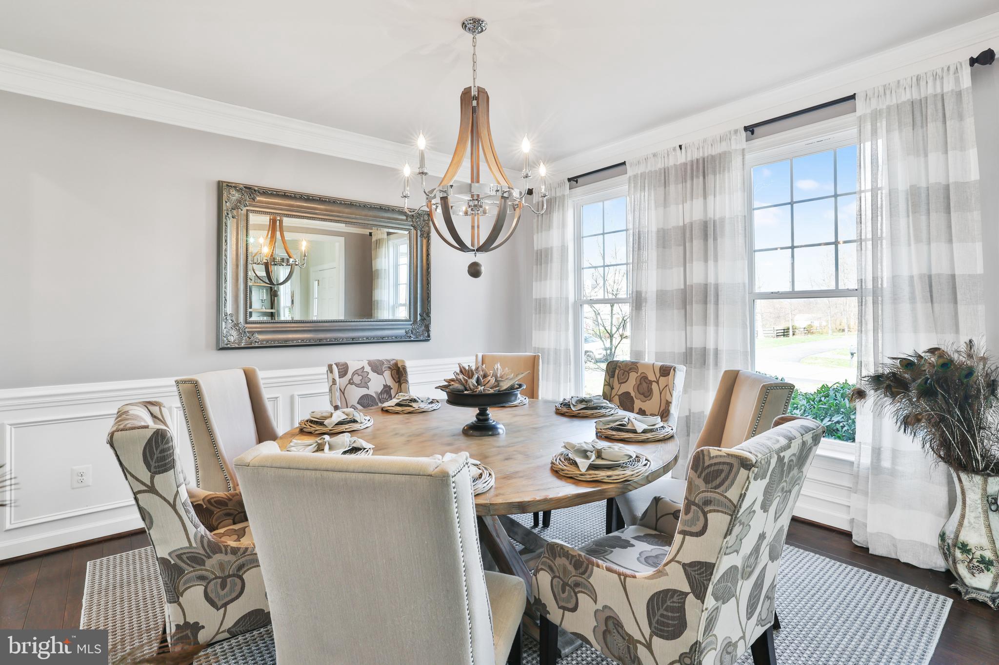 VILLAGE CASE - Residential