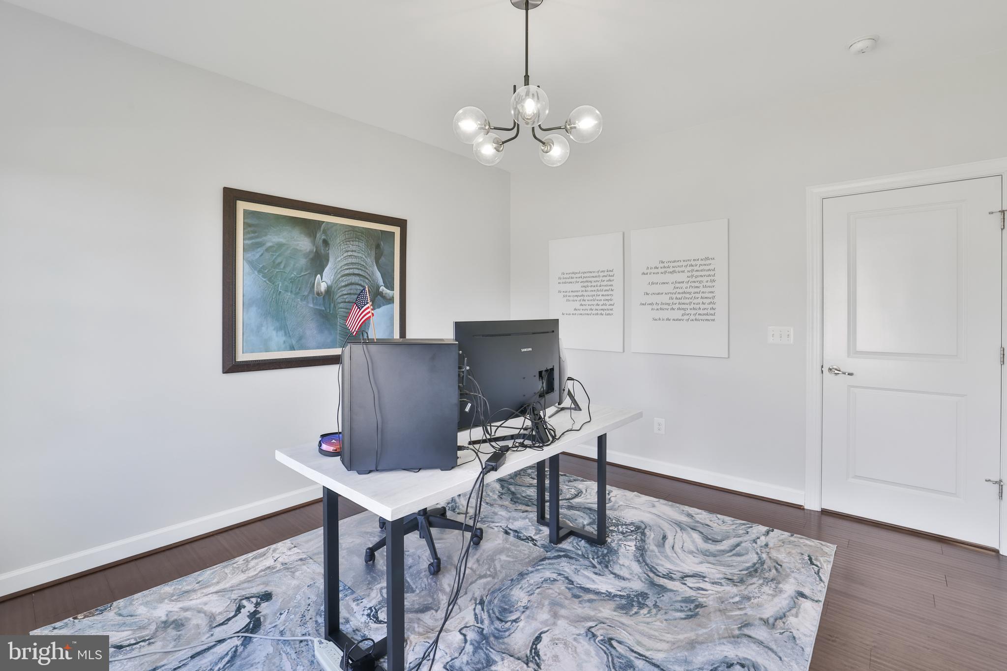 VILLAGE CASE - Residential