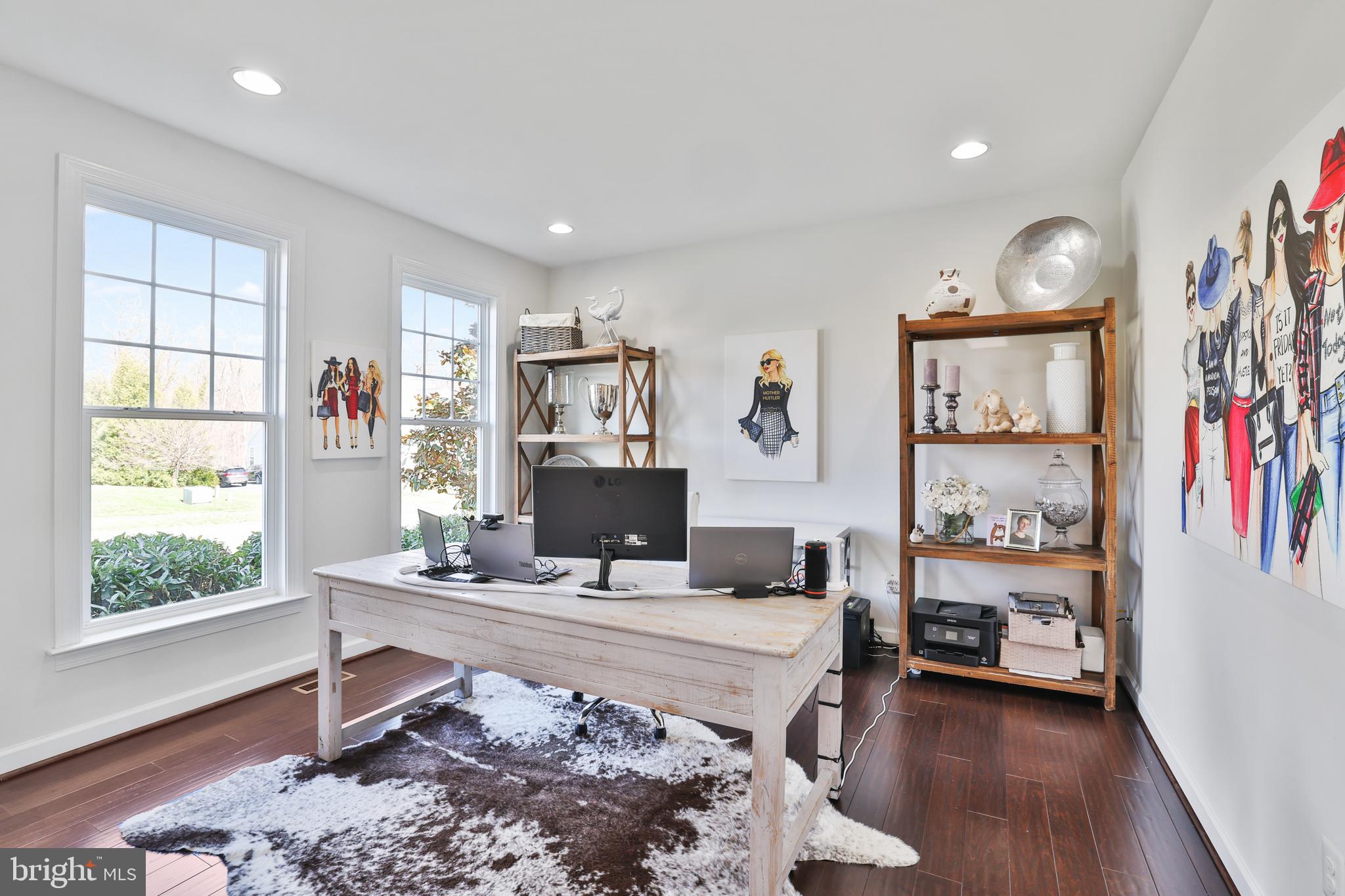 VILLAGE CASE - Residential