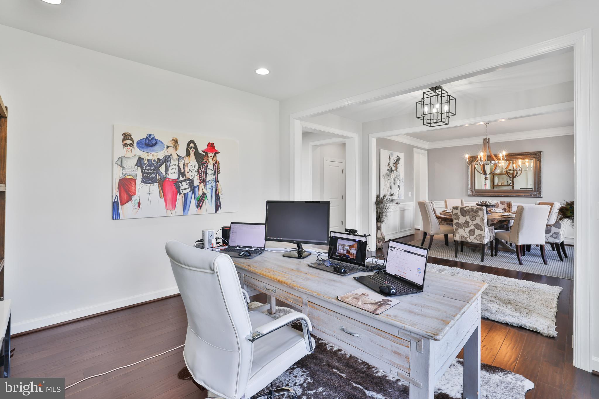 VILLAGE CASE - Residential