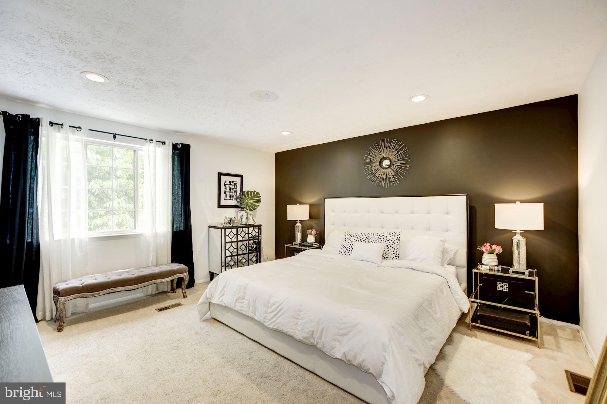 FAIRFAX CLUB ESTATES - Residential