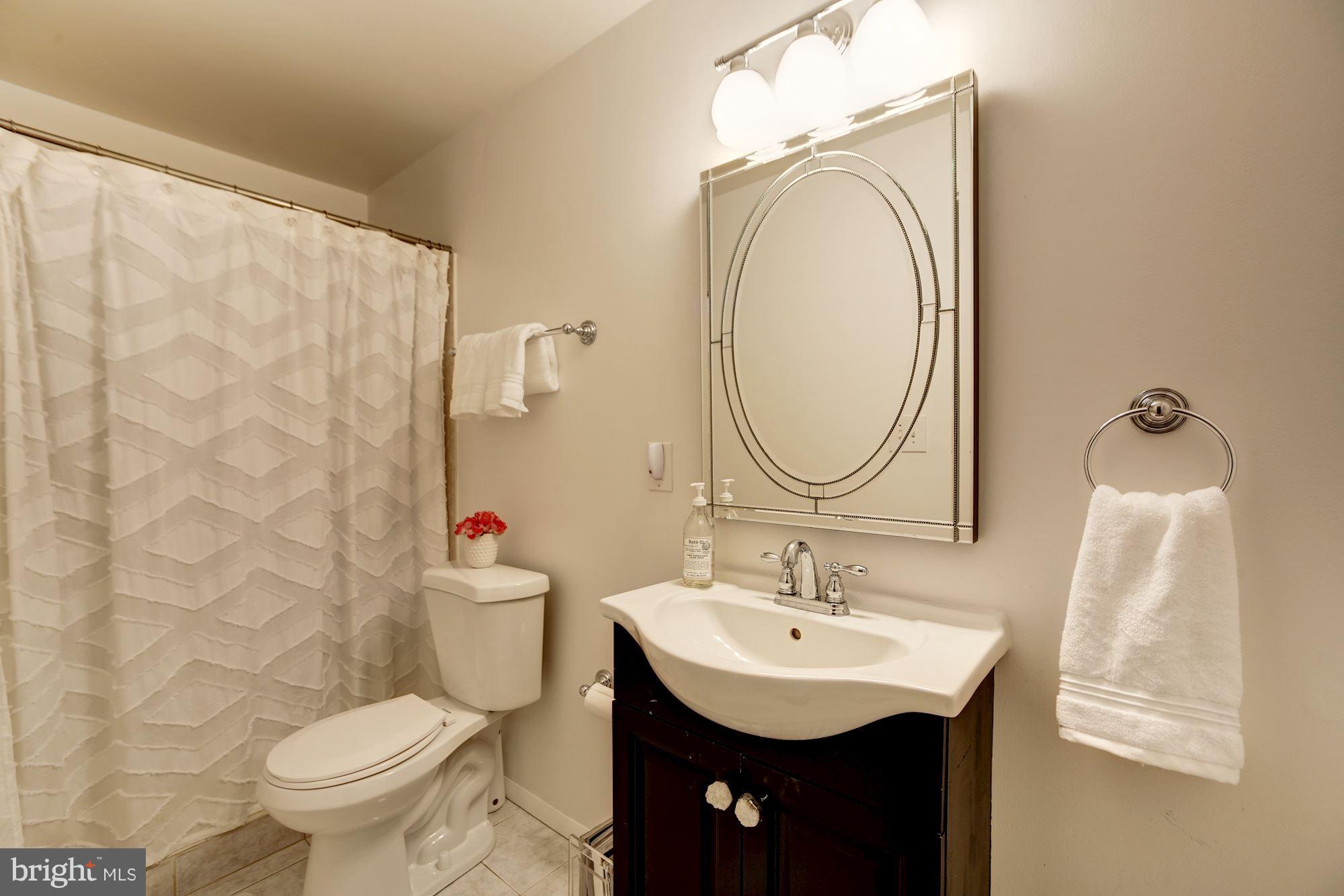 FAIRFAX CLUB ESTATES - Residential