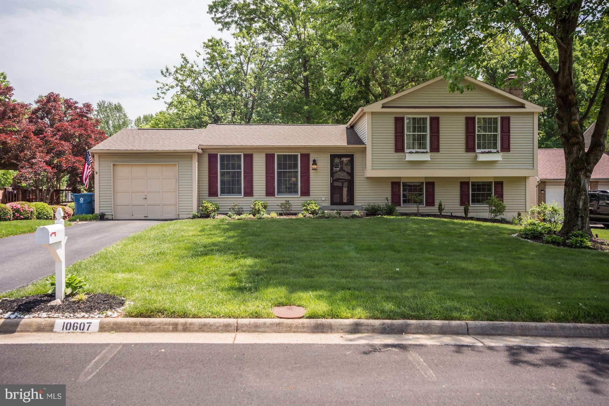 FAIRFAX CLUB ESTATES - Residential