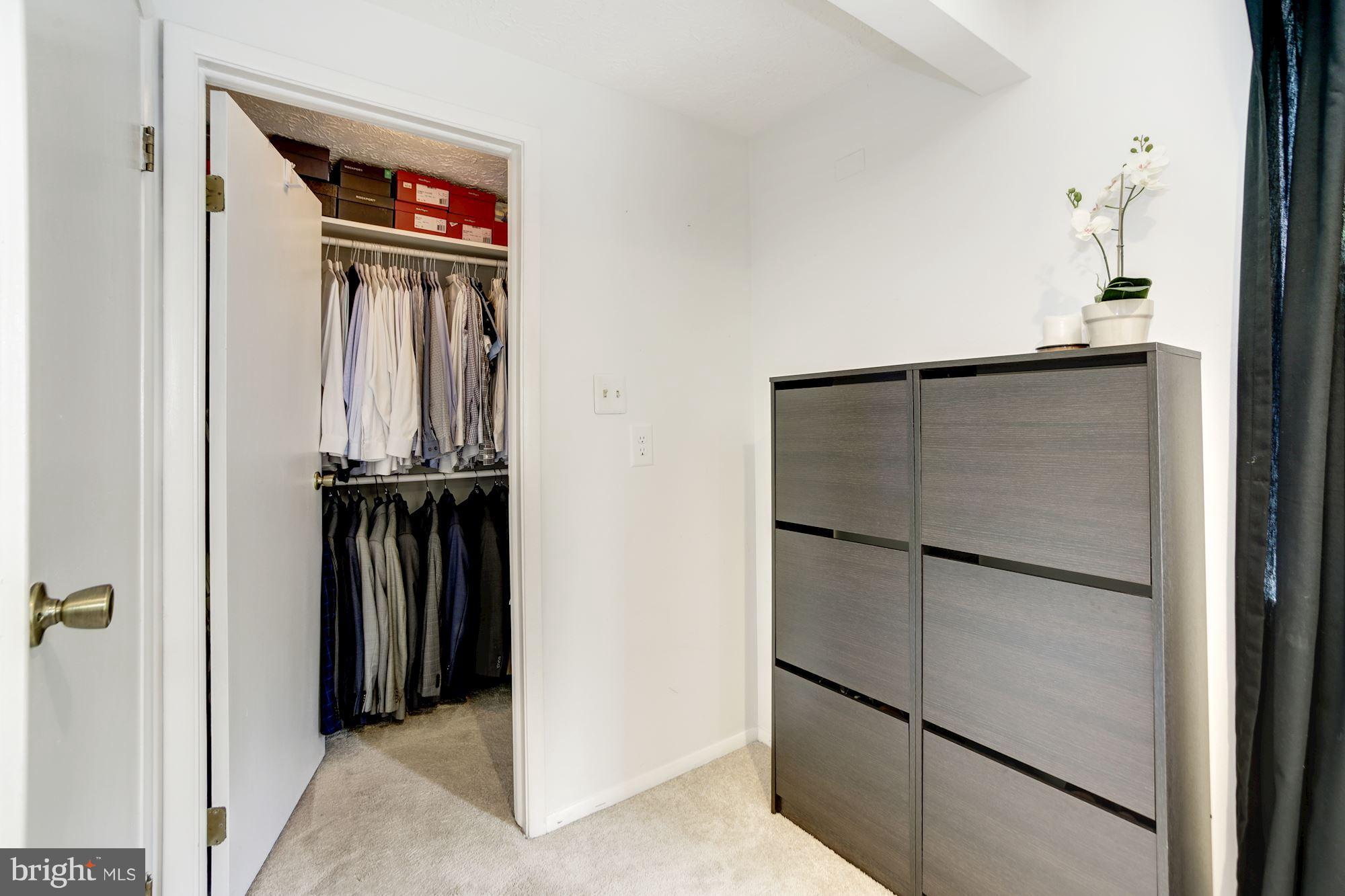 FAIRFAX CLUB ESTATES - Residential