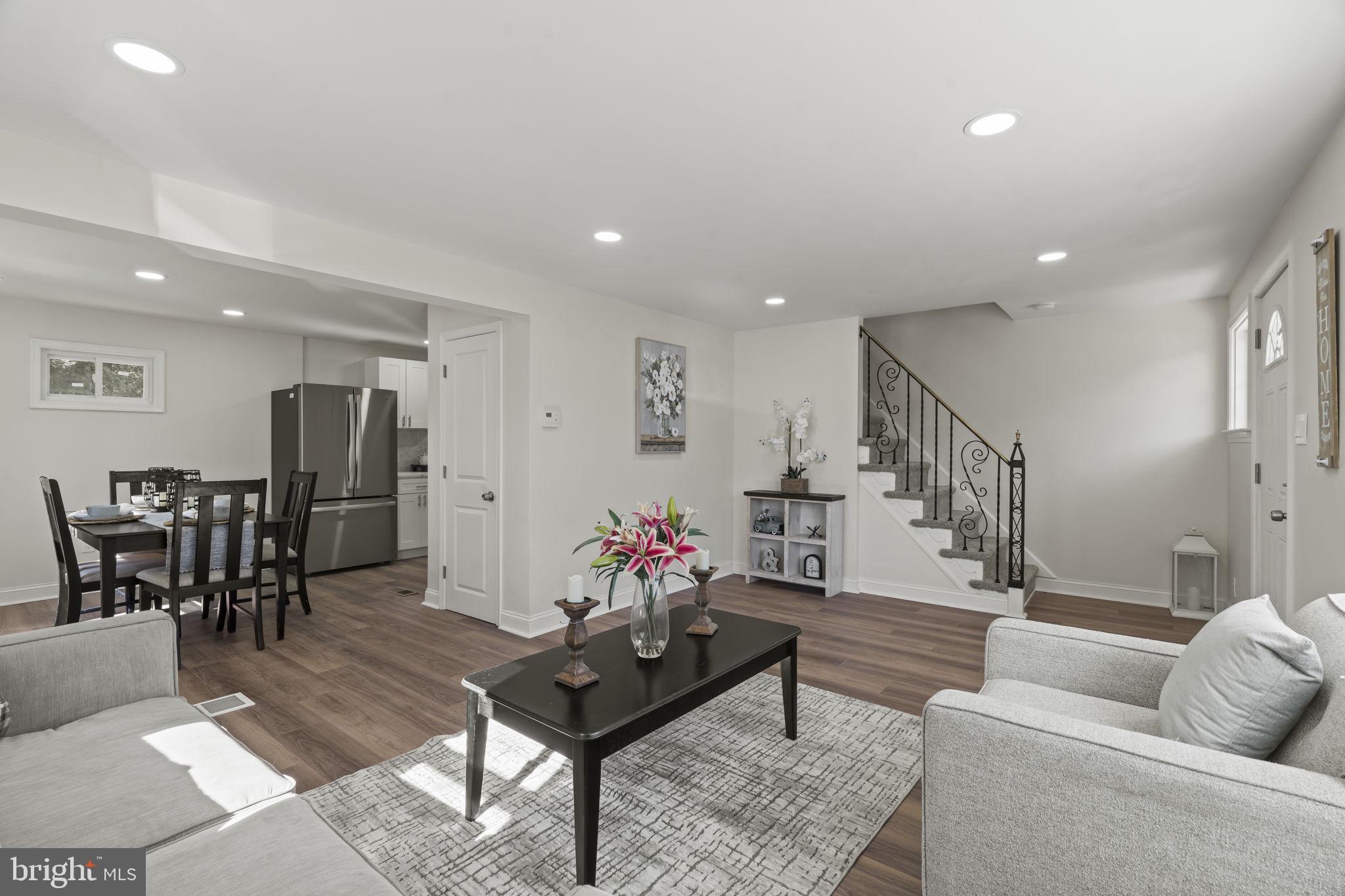 1204 MULBERRY STREET
