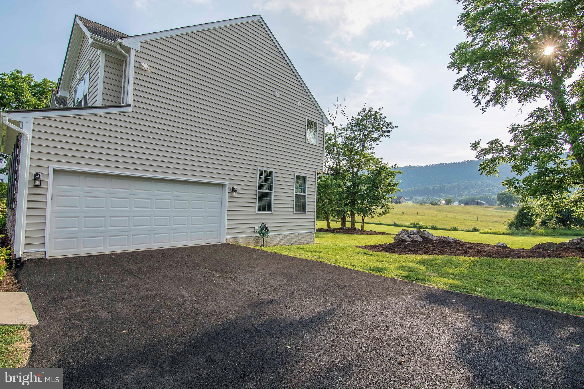 WILLOW BROOK - Residential