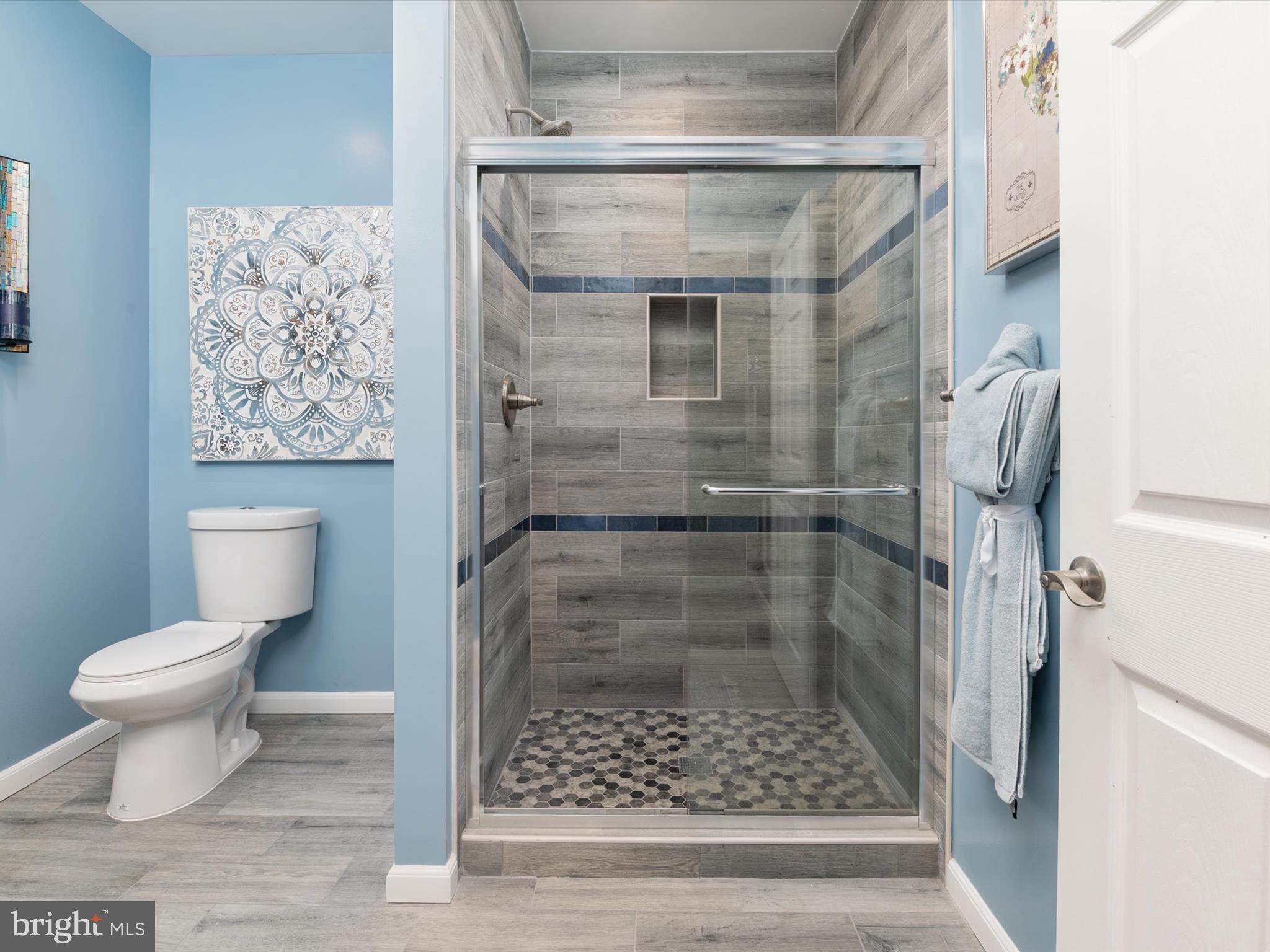 BALMORAL-PLAT 10> - Residential