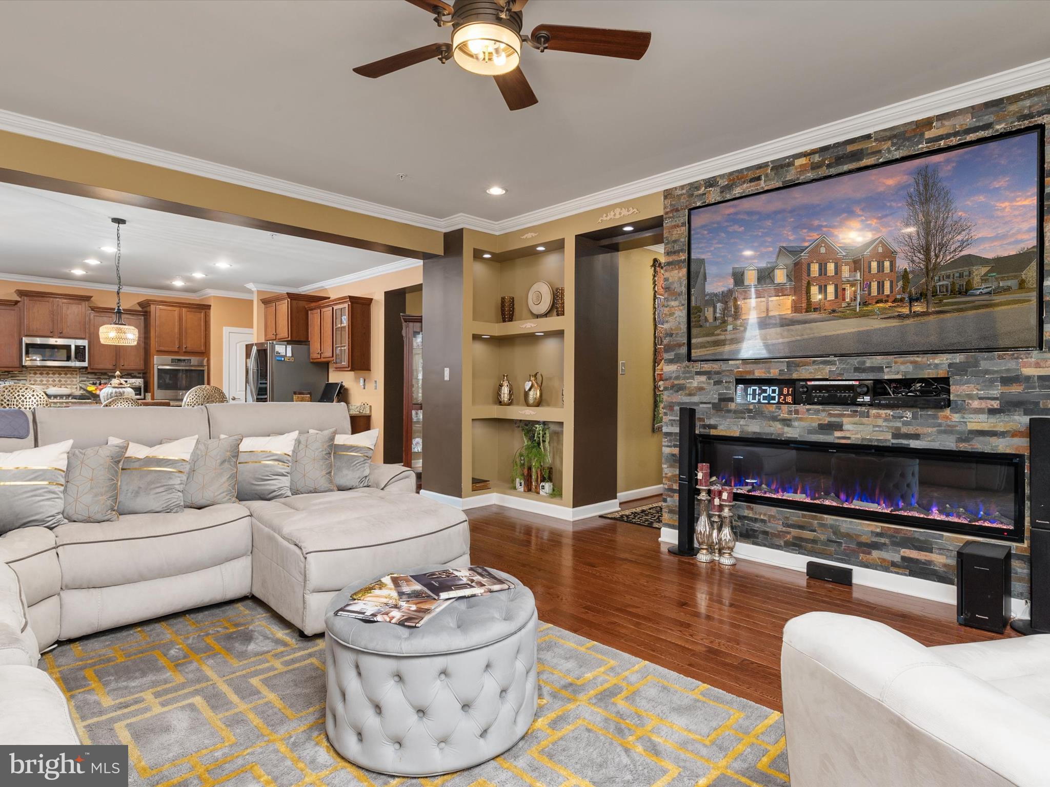 BALMORAL-PLAT 10> - Residential