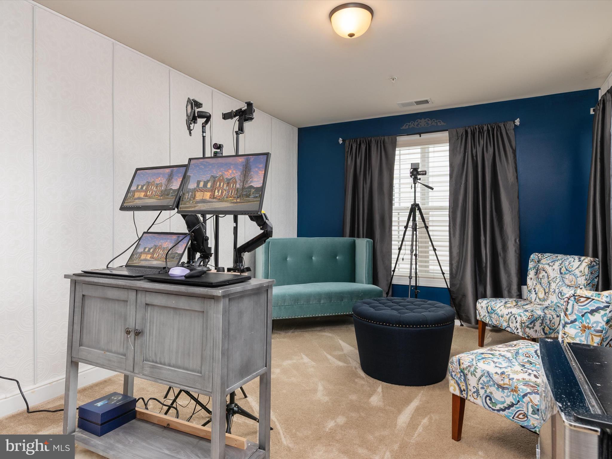 BALMORAL-PLAT 10> - Residential