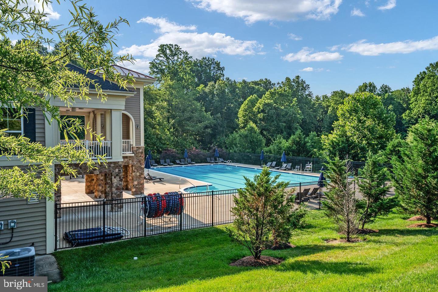 BALMORAL-PLAT 10> - Residential