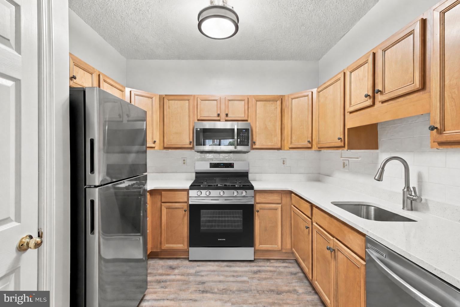 14300 GRAPE HOLLY GROVE 15