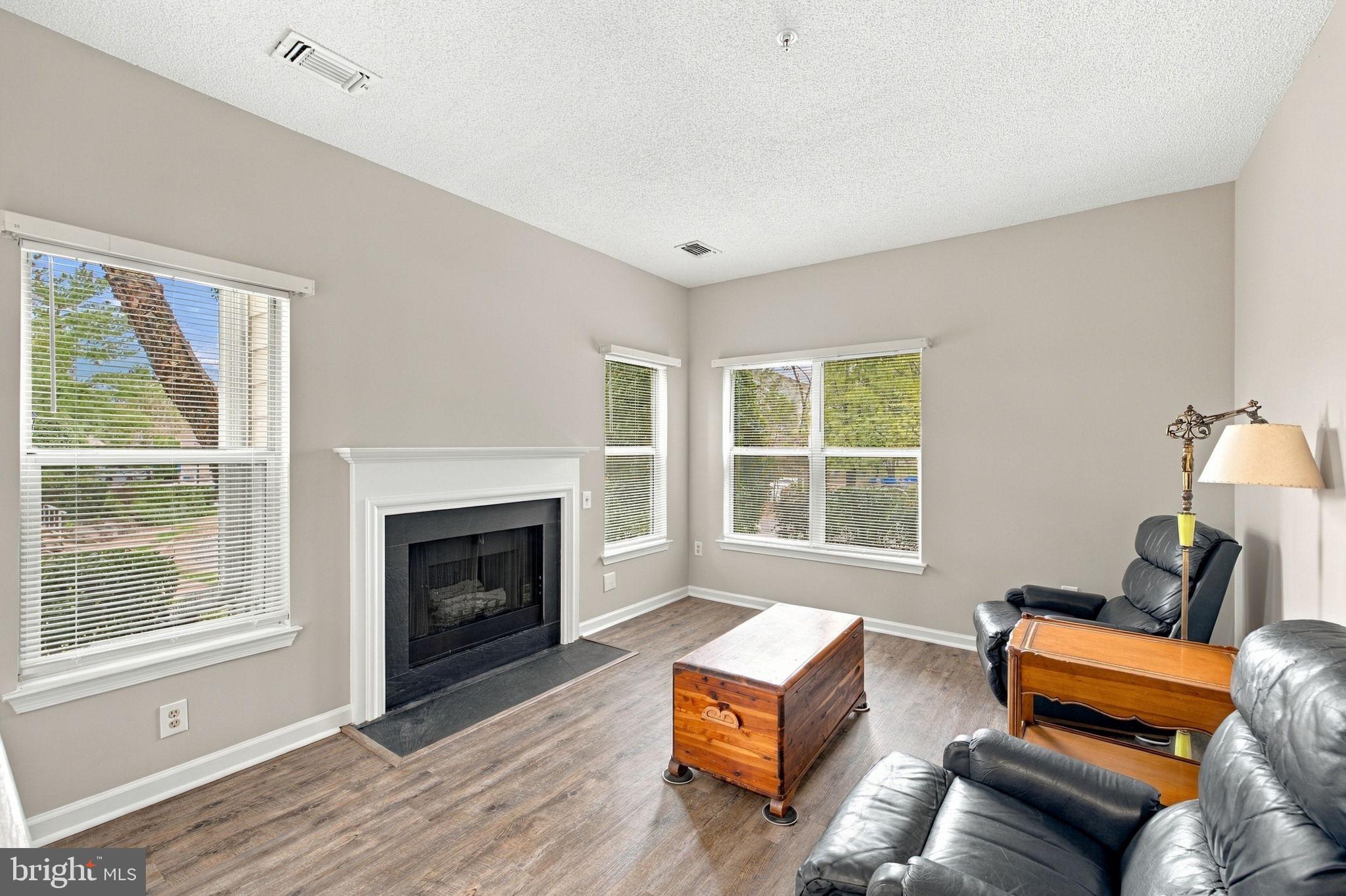 14300 GRAPE HOLLY GROVE 15