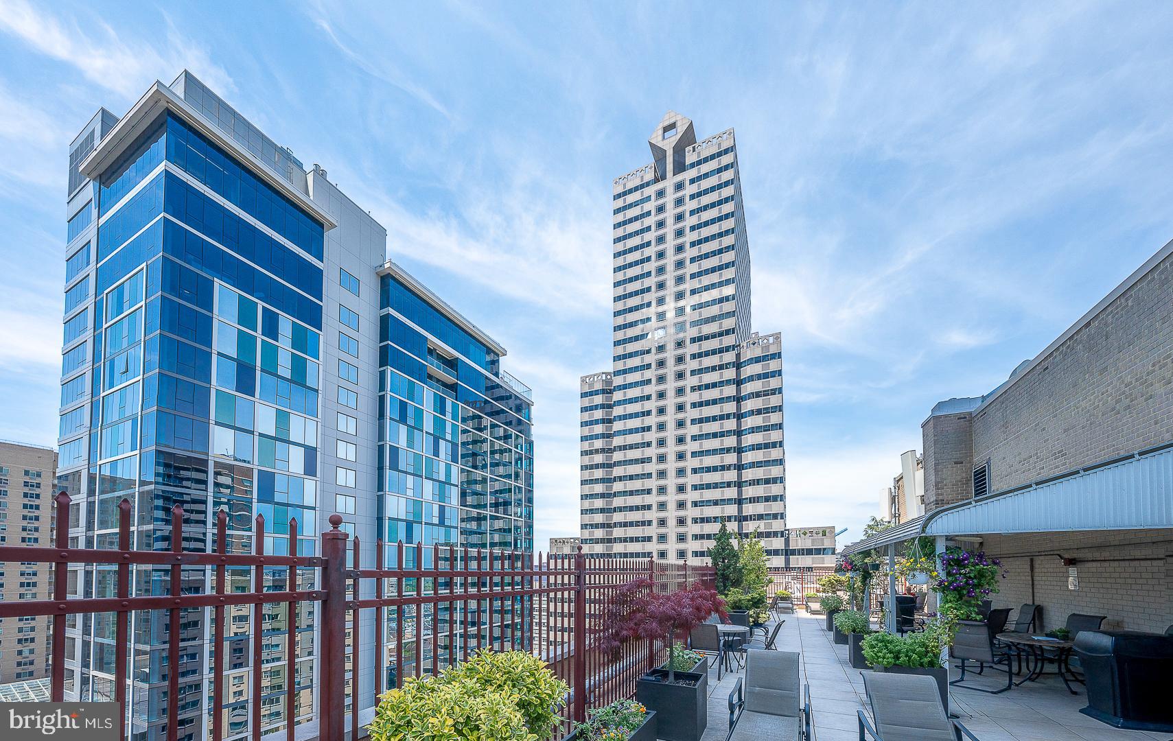 RITTENHOUSE SQUARE - Residential
