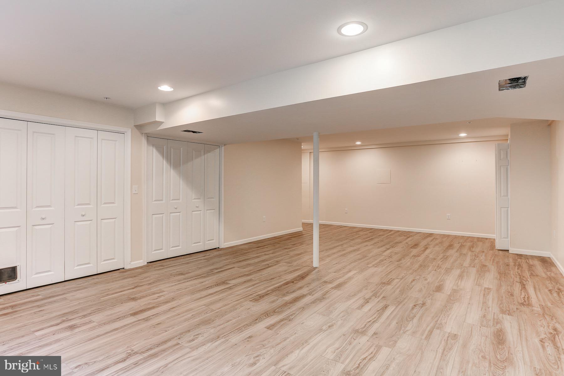 MANOR HEIGHTS - Residential