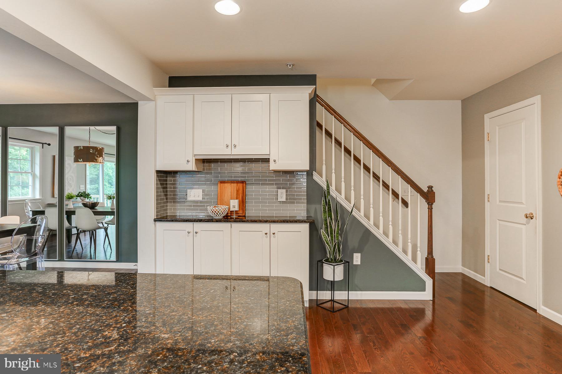 MANOR HEIGHTS - Residential