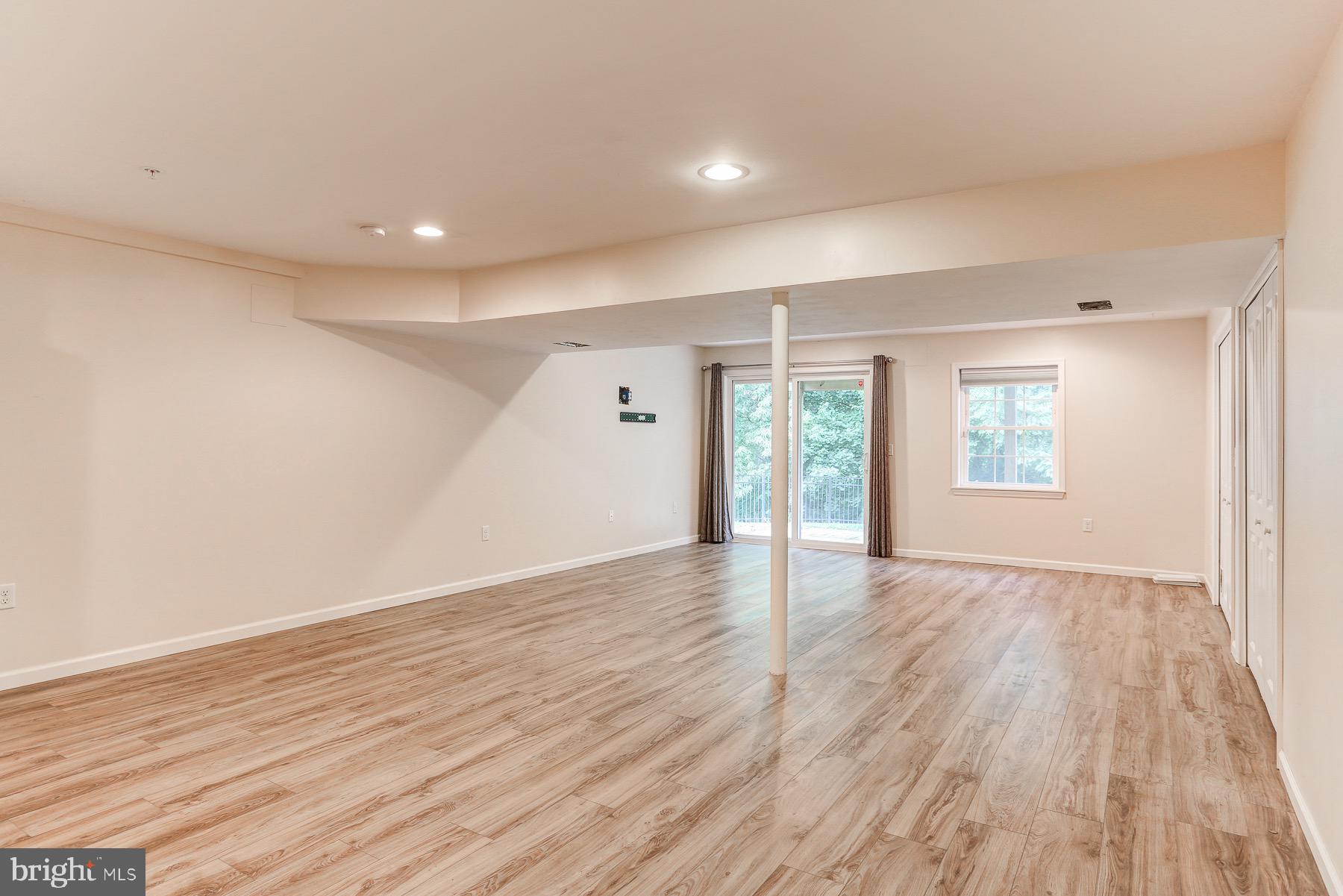 MANOR HEIGHTS - Residential