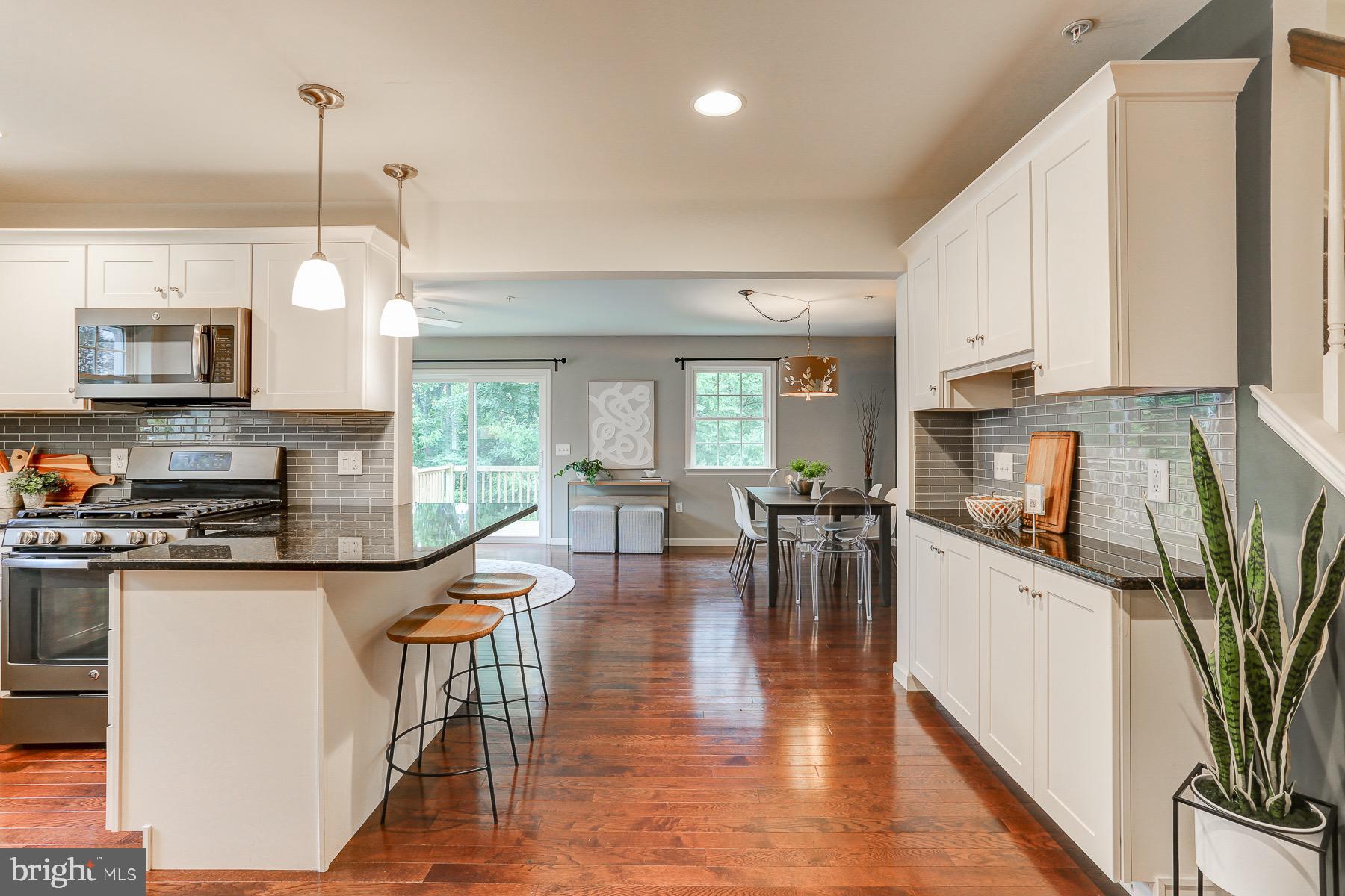 MANOR HEIGHTS - Residential