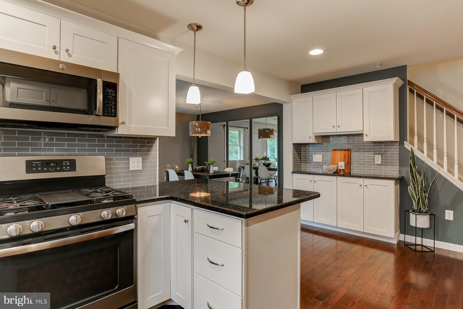 MANOR HEIGHTS - Residential