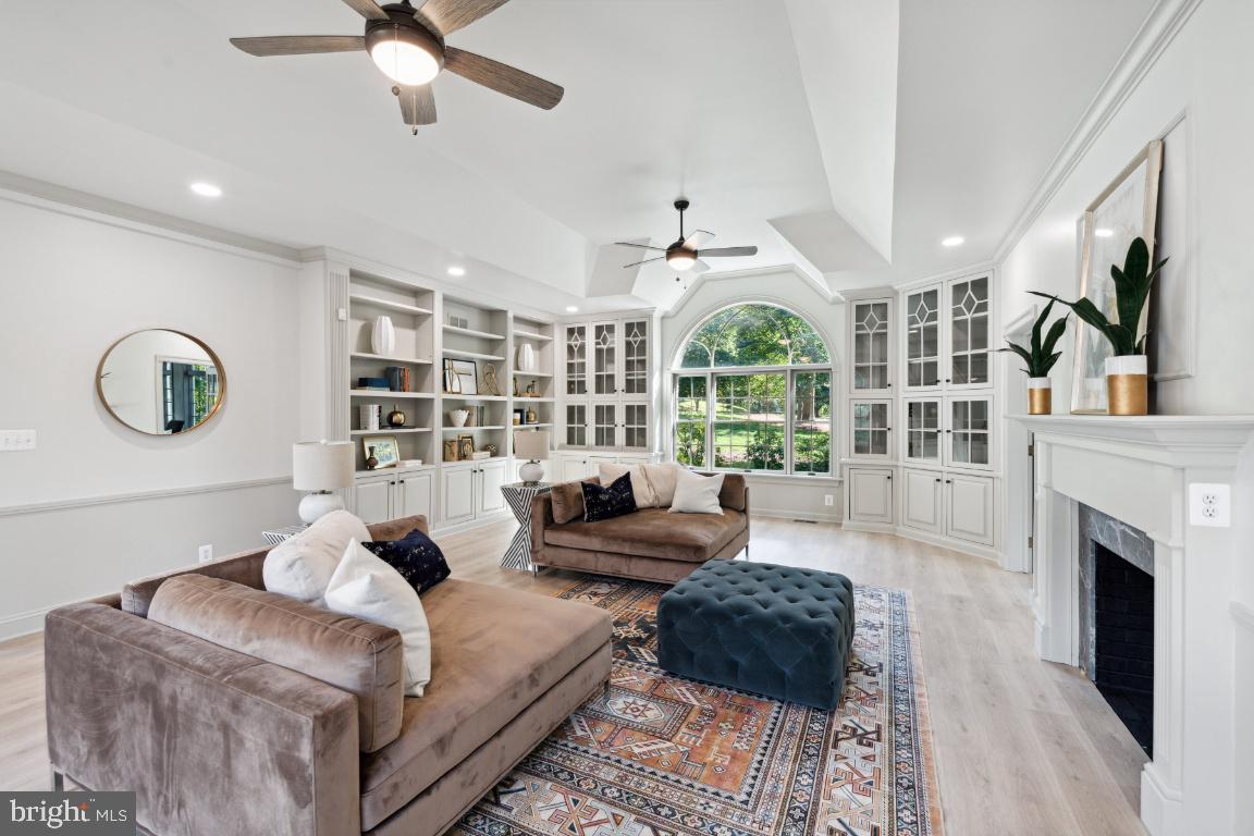 CHAPEL RIDGE - Residential