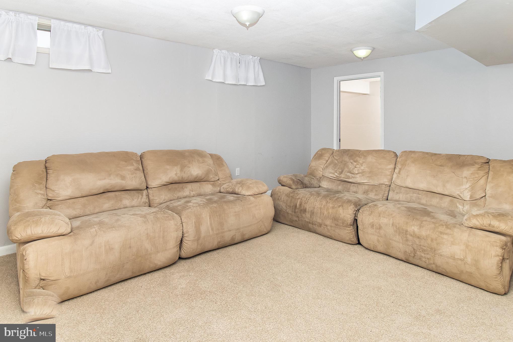 BRENTWOOD ESTATES - Residential