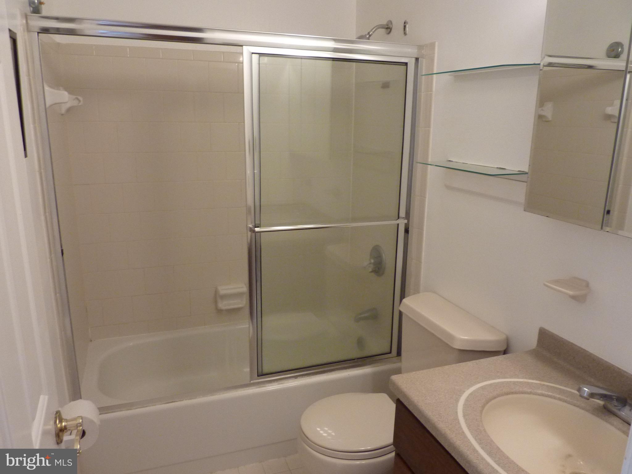 WASHINGTON HILL - Residential Lease