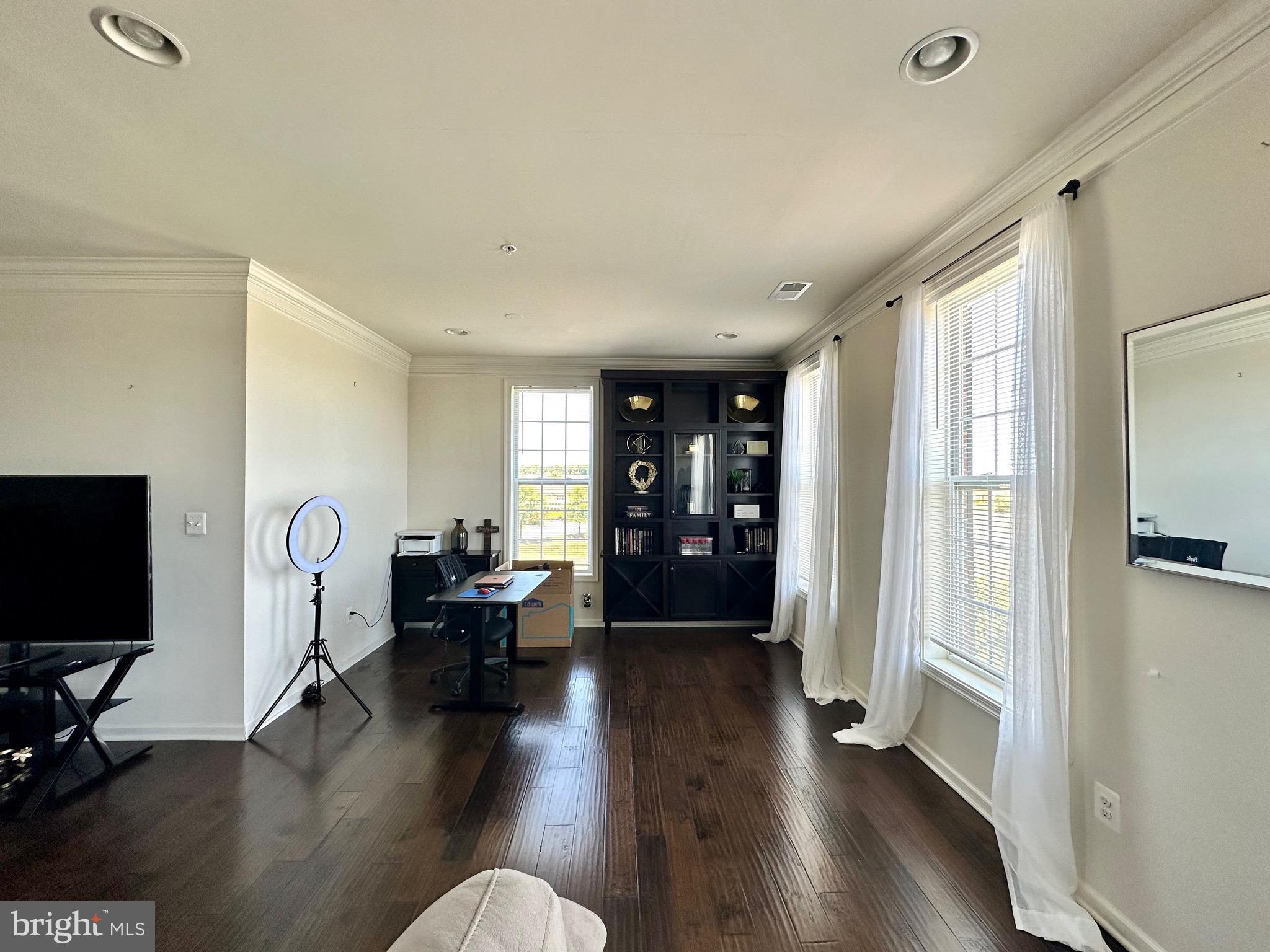 BUCKINGHAM AT LOUDOUN VALLEY - Residential Lease