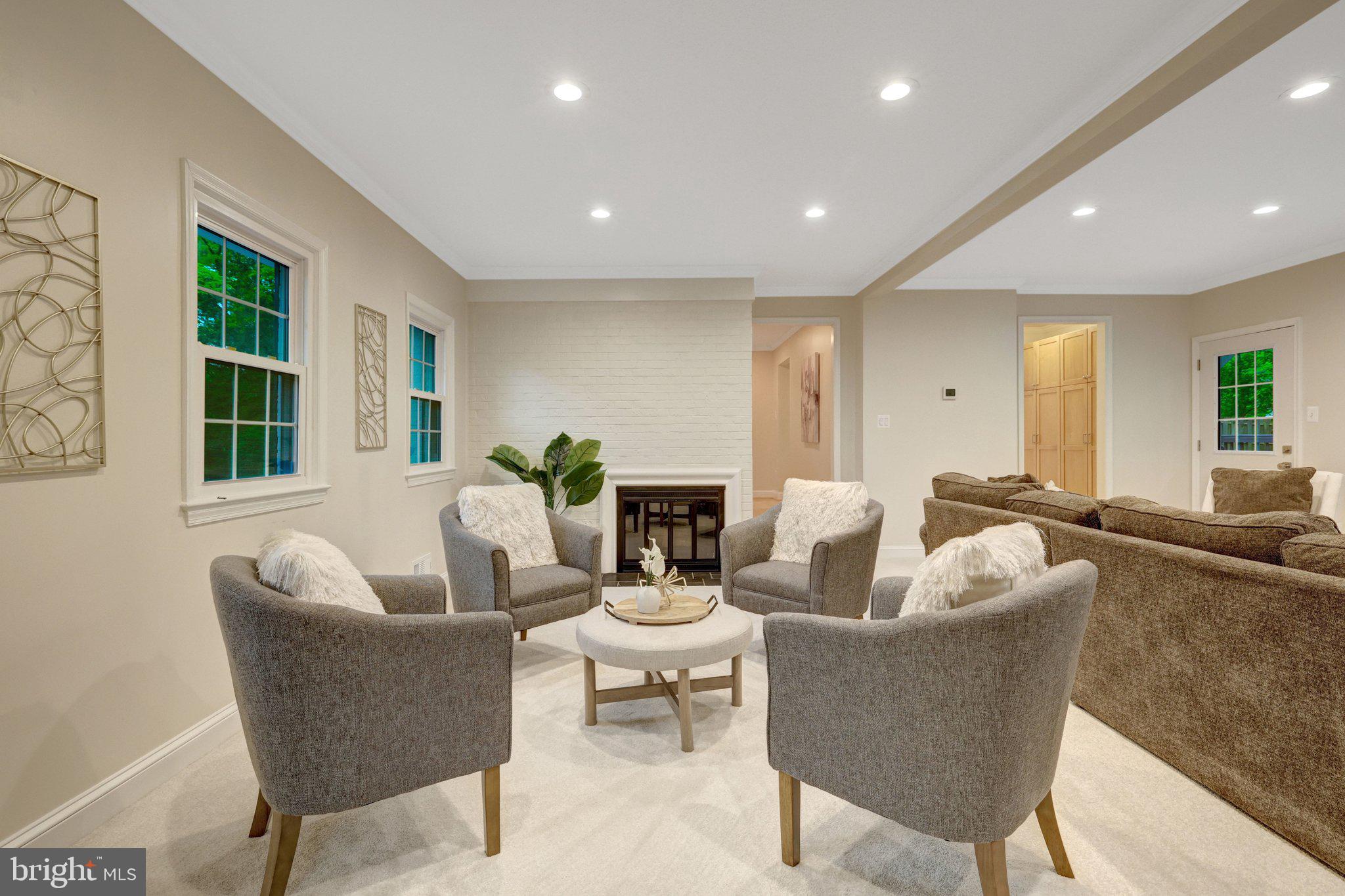 BRIDLE RIDGE - Residential