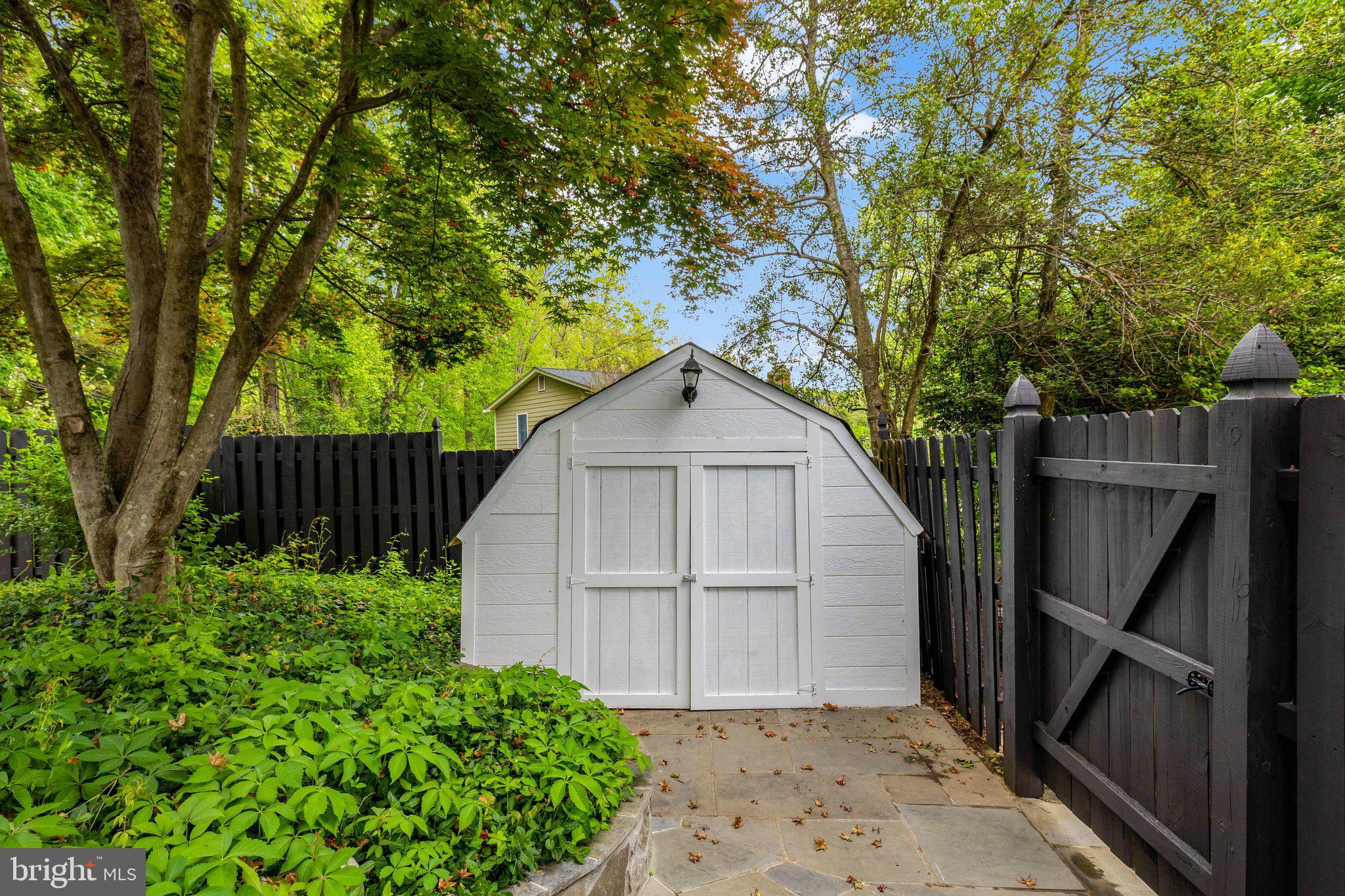 BRIDLE RIDGE - Residential