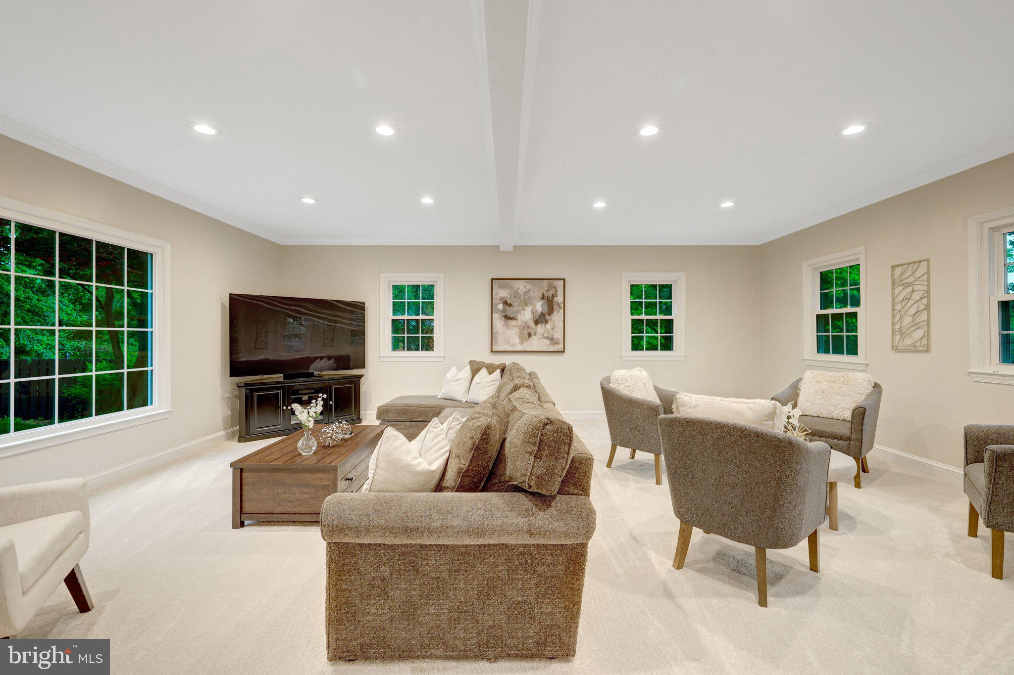 BRIDLE RIDGE - Residential