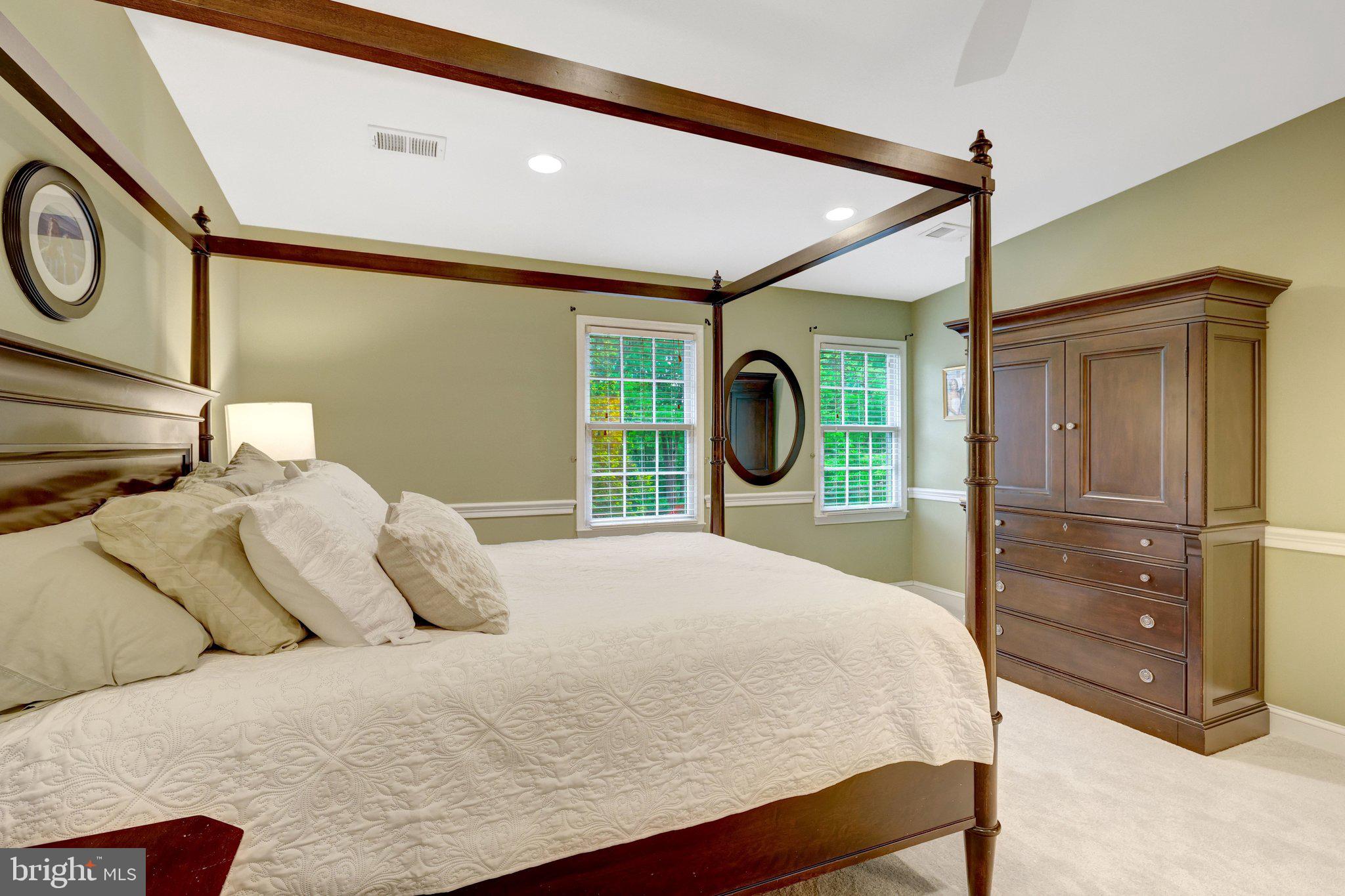 BRIDLE RIDGE - Residential