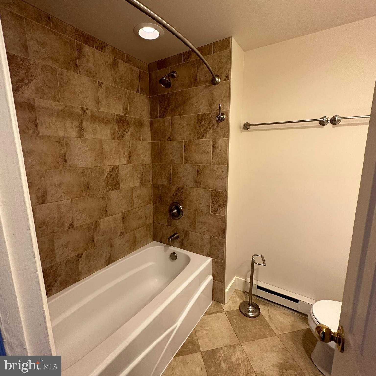 CHAMBERSBURG BOROUGH - Residential Lease