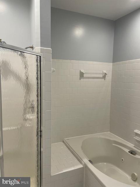 SPRING MILL CONDOMINIUM - Residential