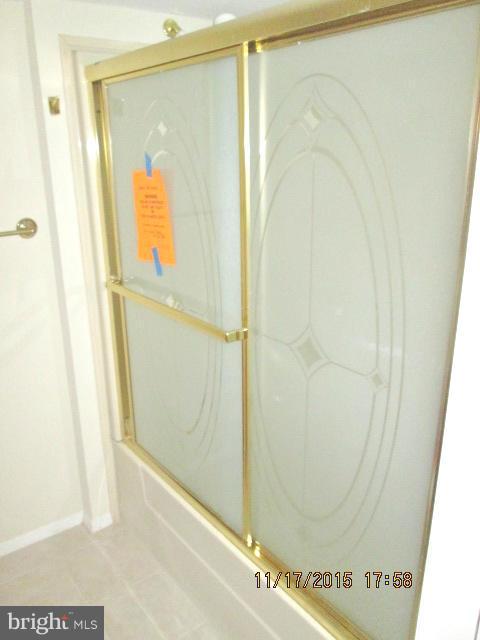 LAKE SHORE - Residential