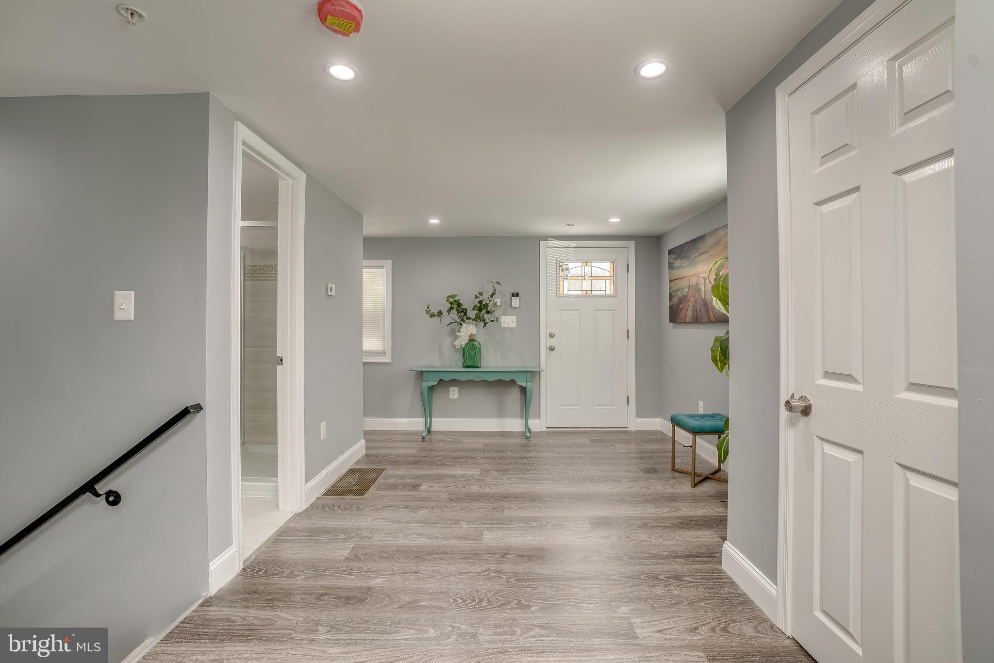 ELKRIDGE TOWN CENTER - Residential