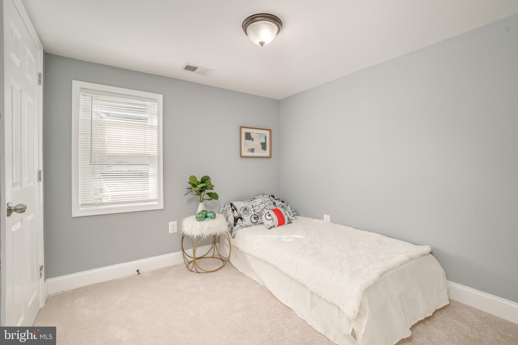 ELKRIDGE TOWN CENTER - Residential