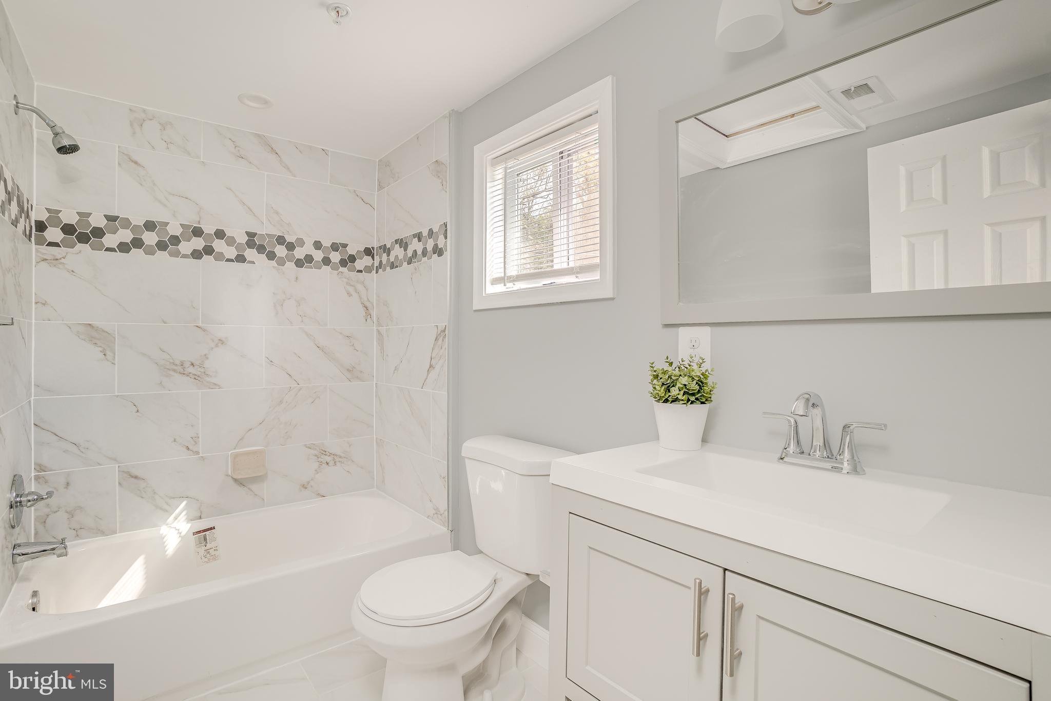 ELKRIDGE TOWN CENTER - Residential