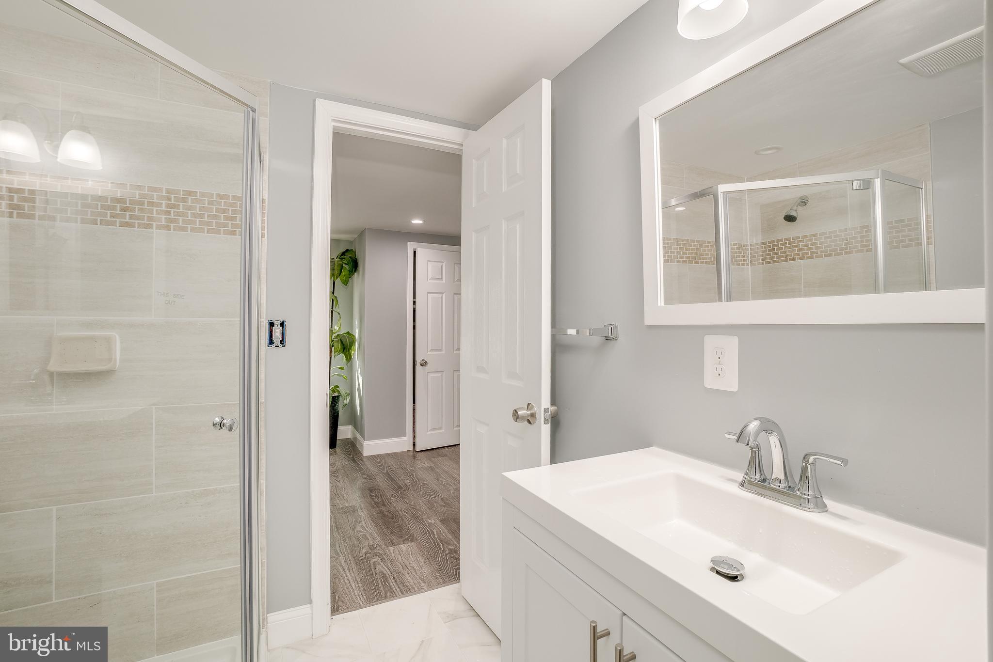 ELKRIDGE TOWN CENTER - Residential