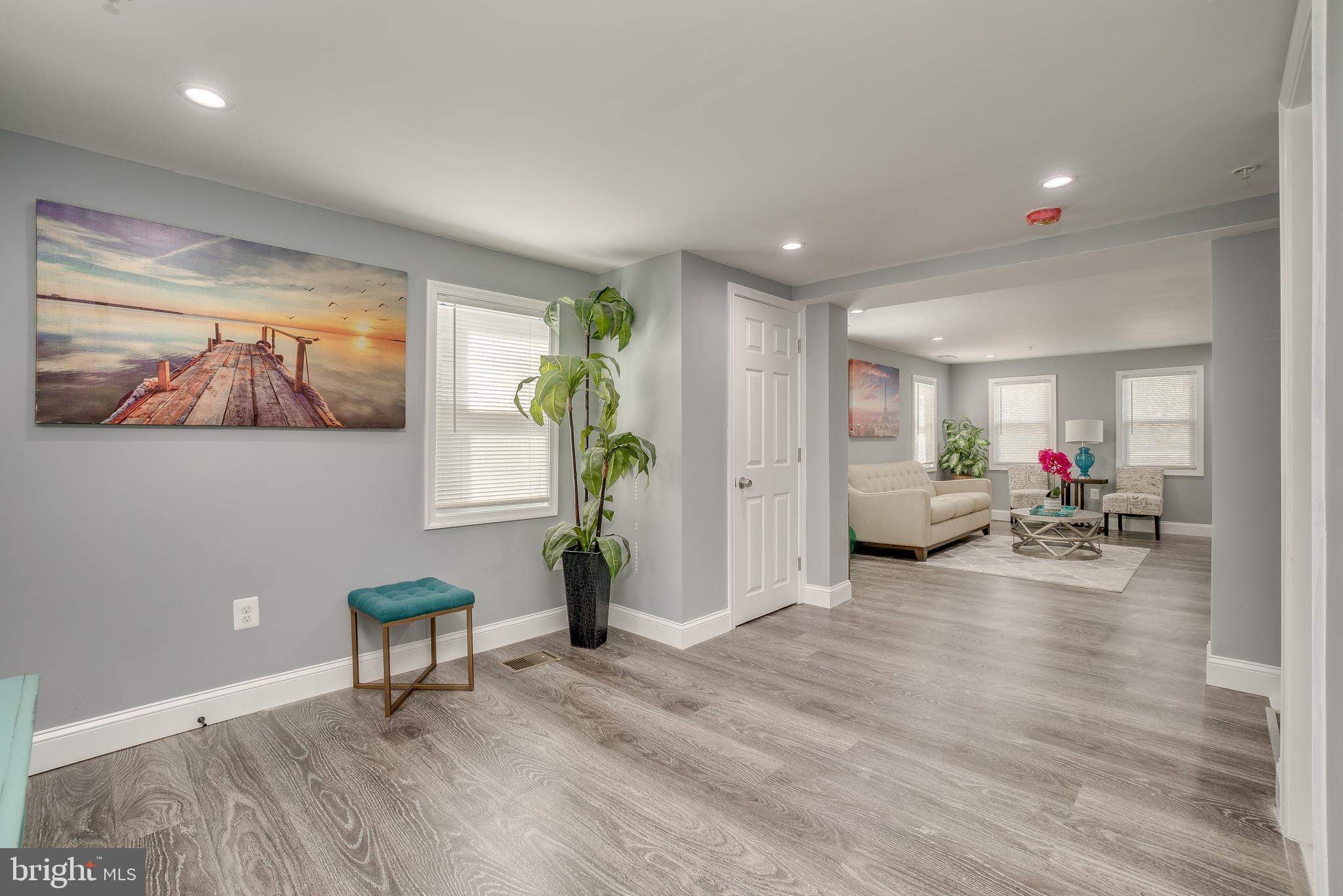 ELKRIDGE TOWN CENTER - Residential