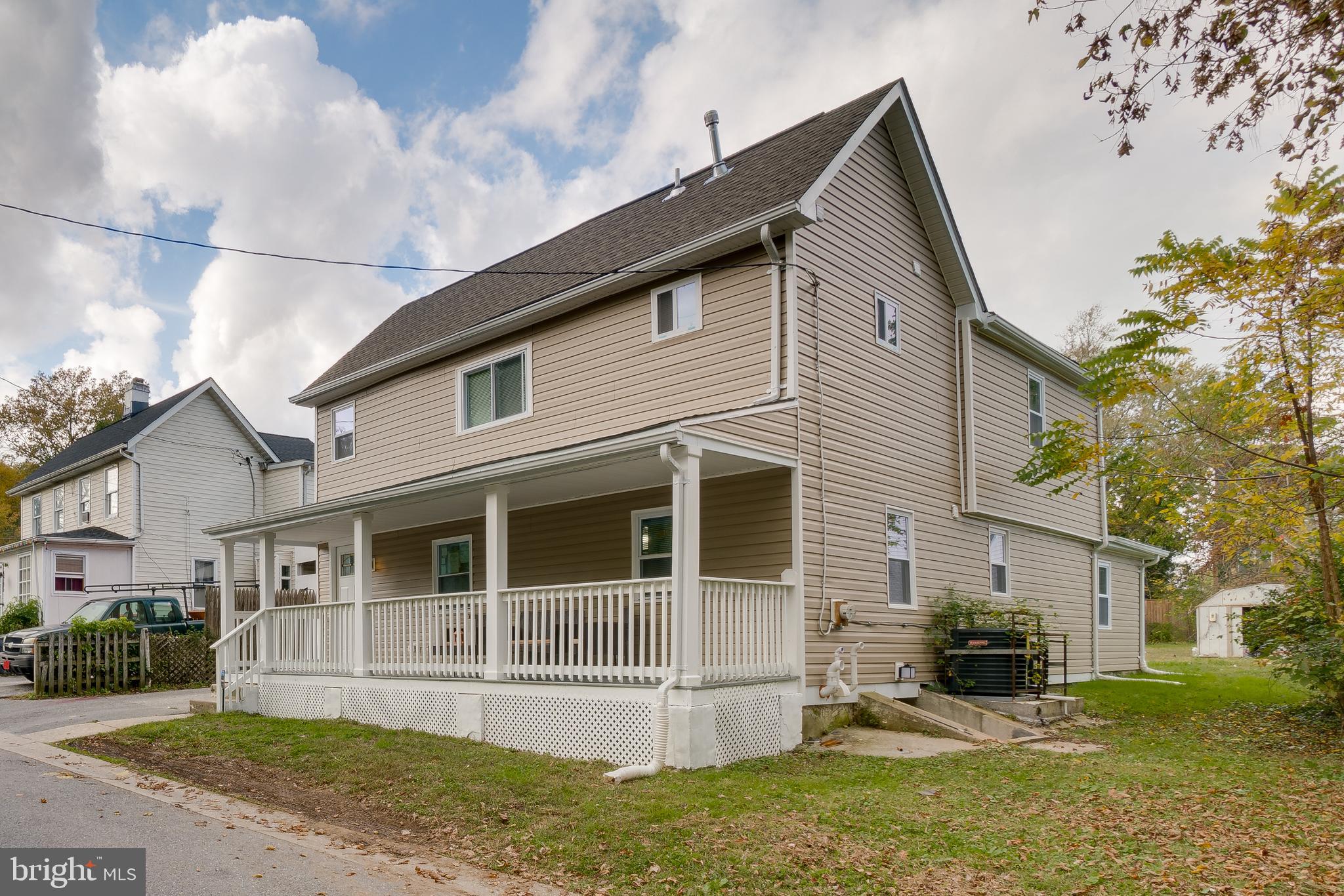 ELKRIDGE TOWN CENTER - Residential