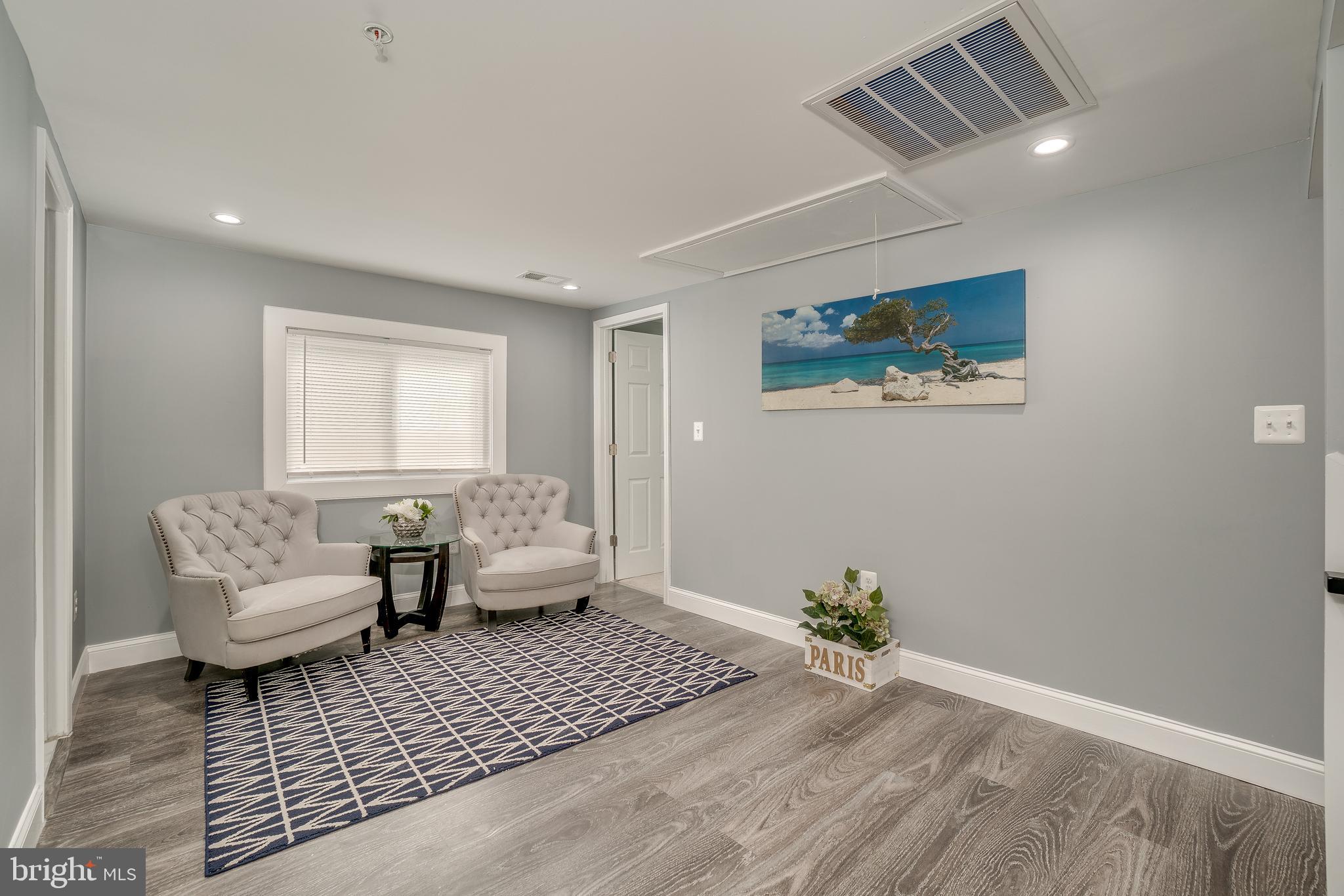 ELKRIDGE TOWN CENTER - Residential