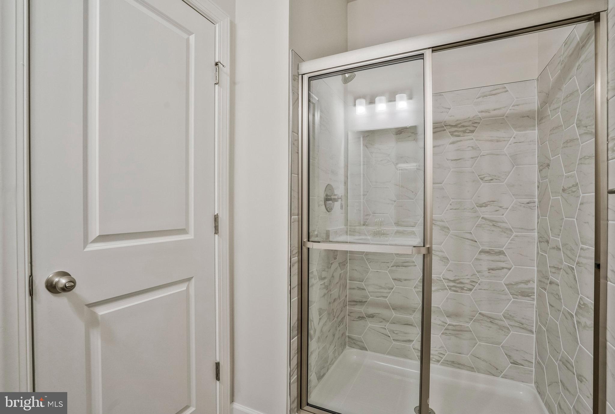 NORTH HILL - Residential Lease