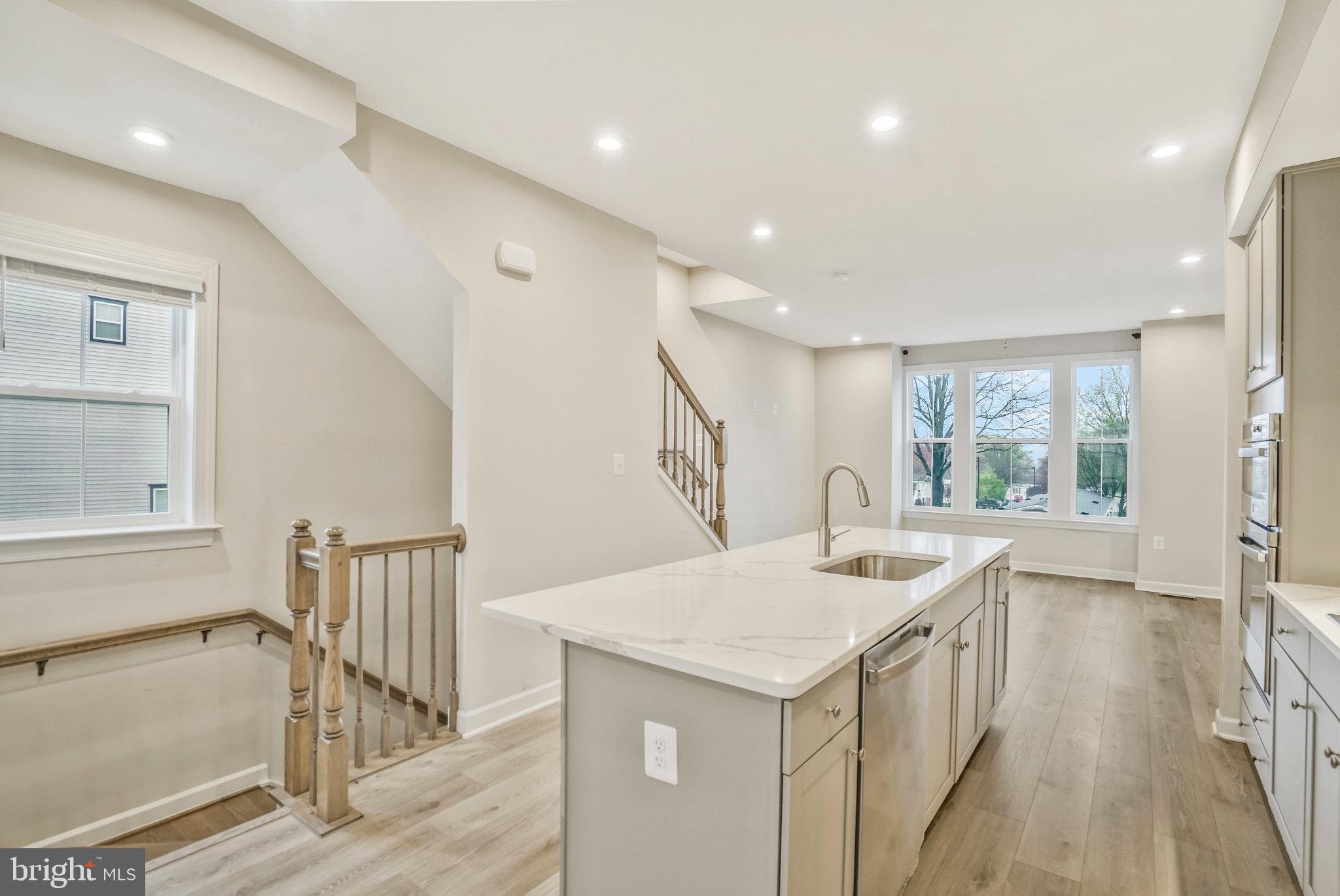 NORTH HILL - Residential Lease