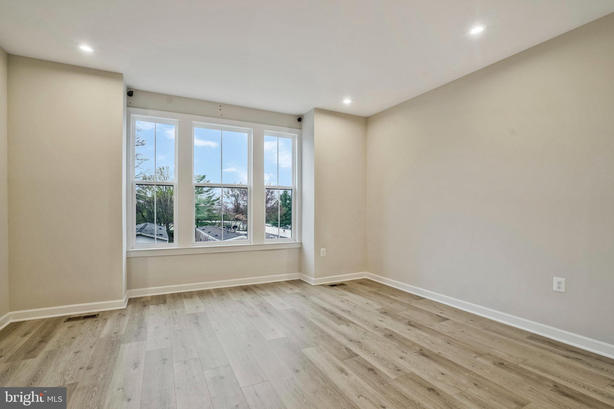 NORTH HILL - Residential Lease