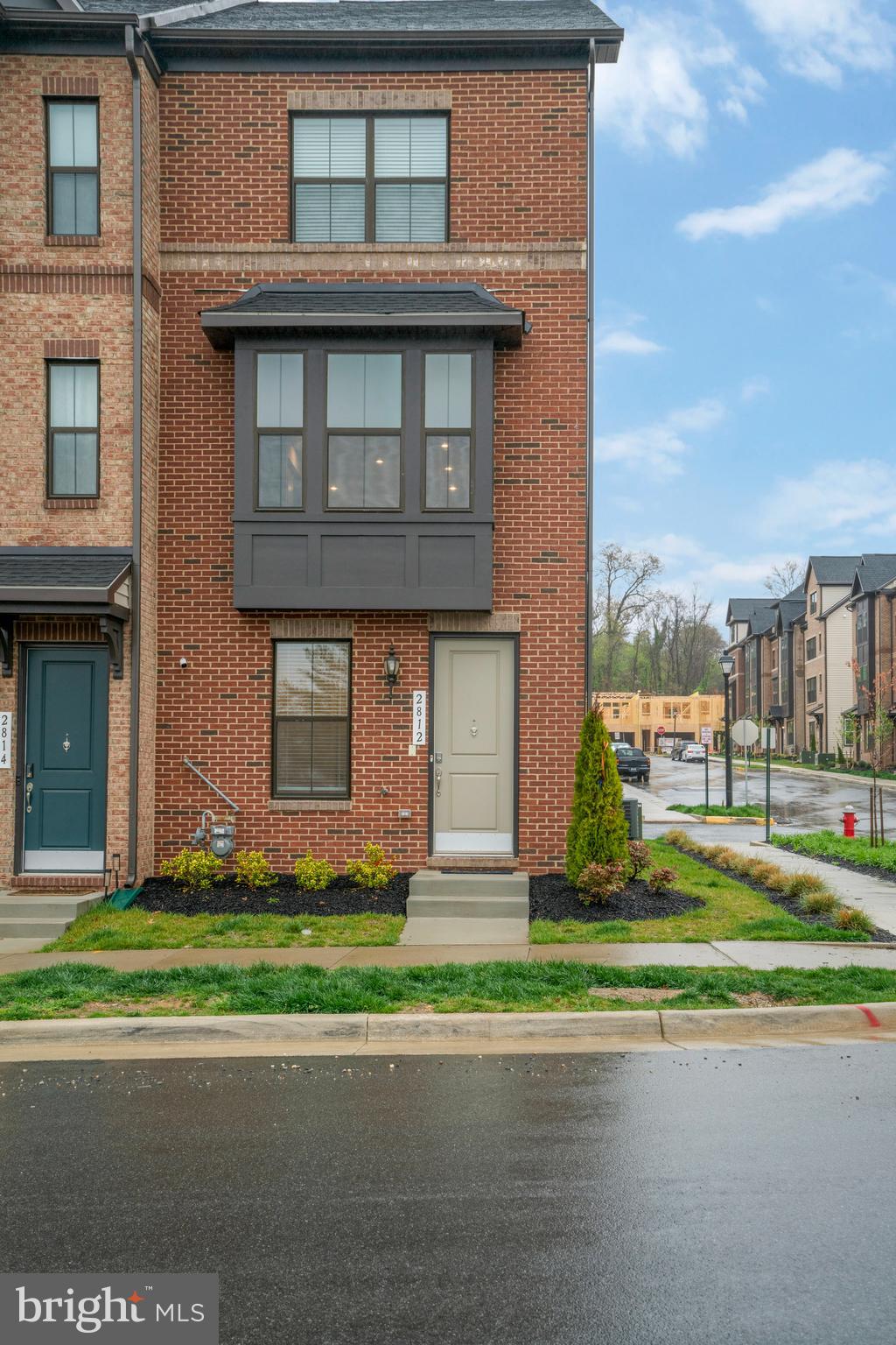 NORTH HILL - Residential Lease