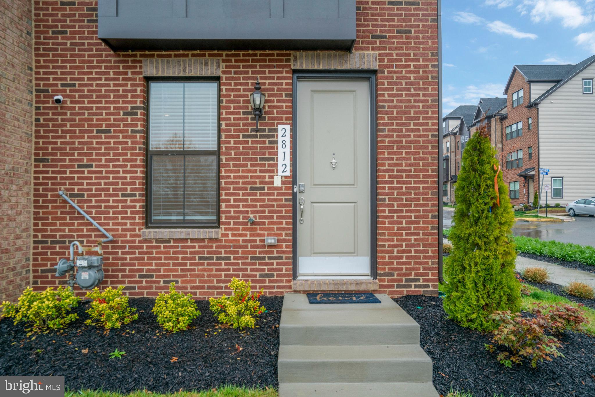 NORTH HILL - Residential Lease